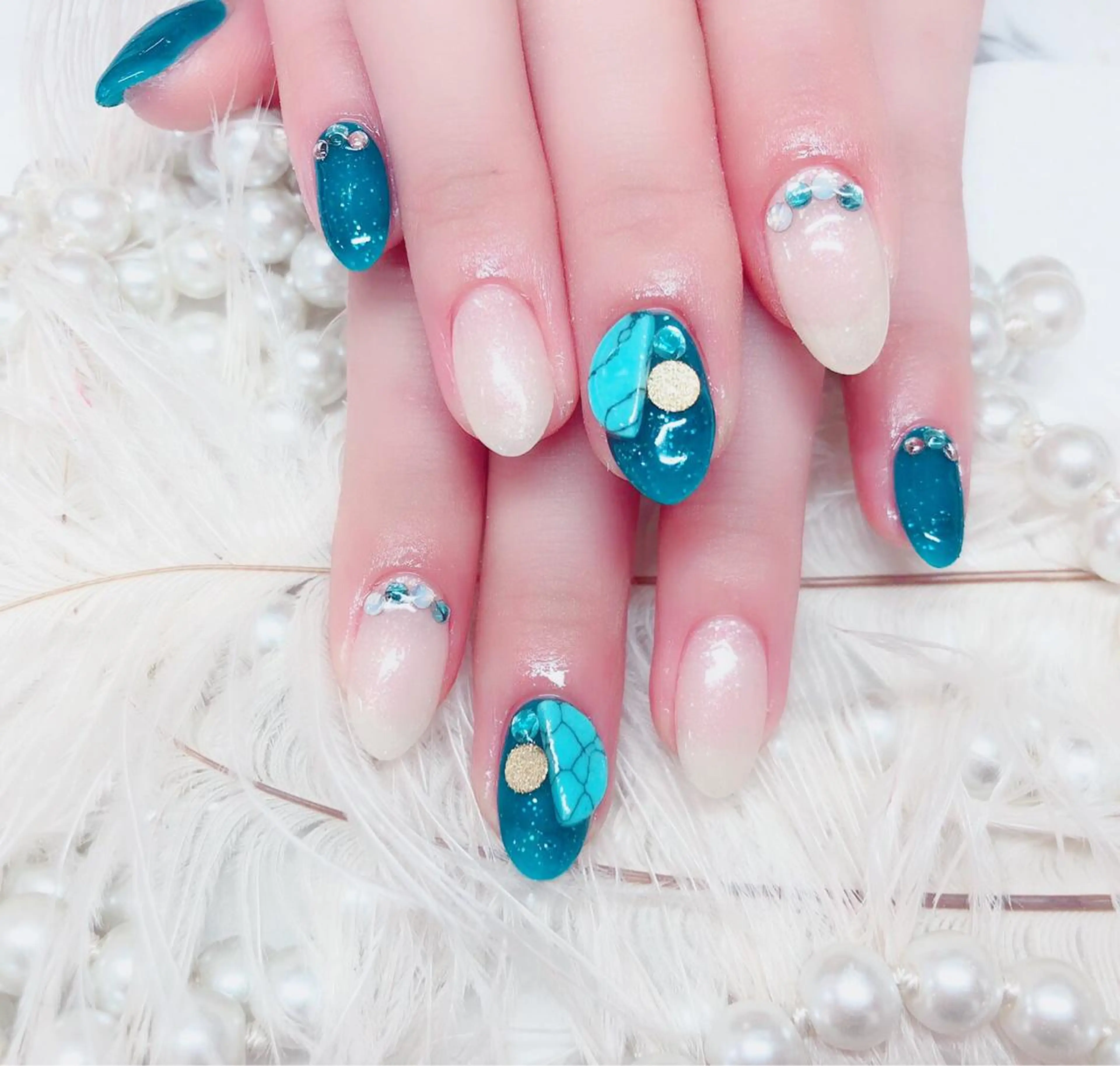 ネイル マジックミラー所属・マジック ミラーのネイルデザイン