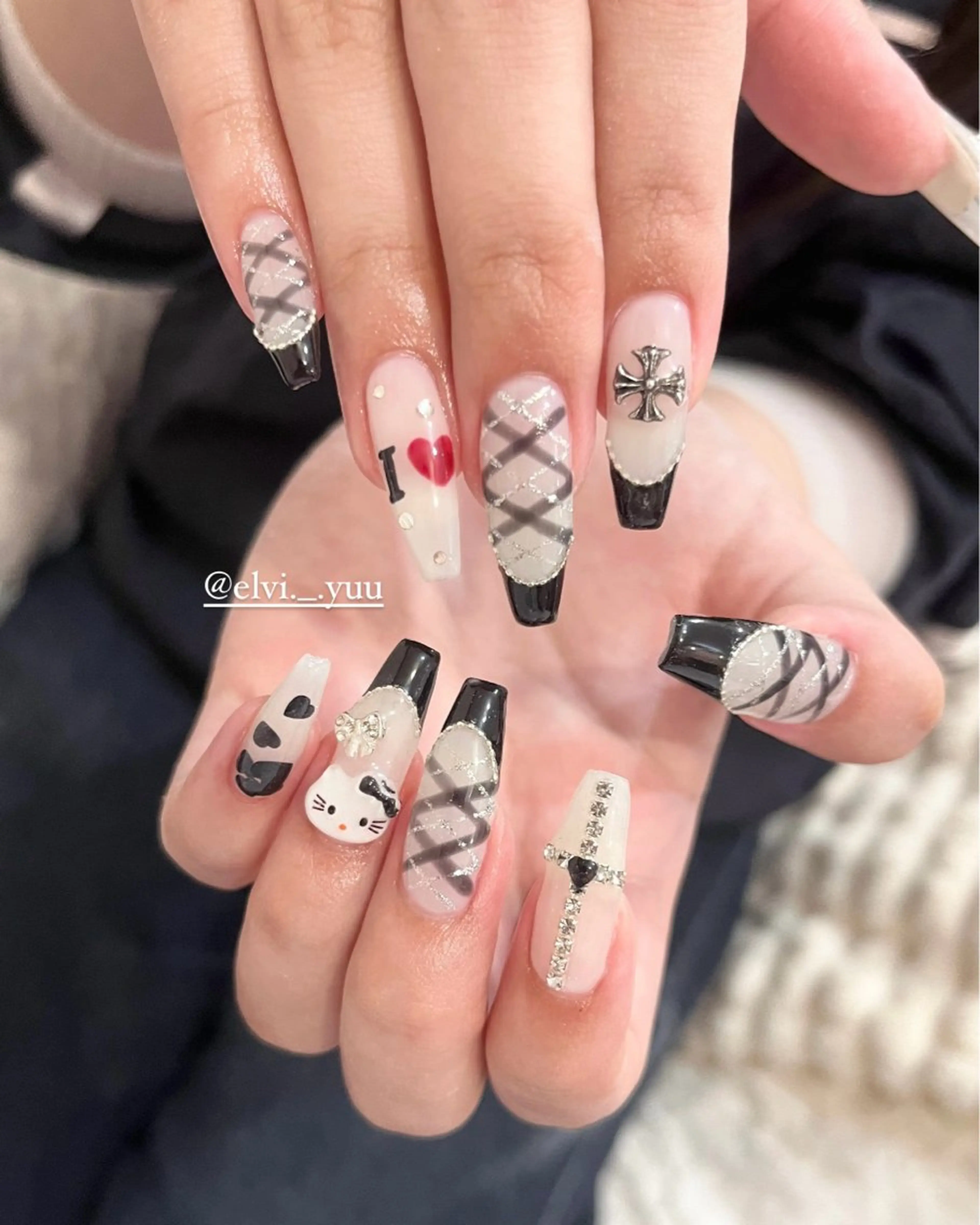 ネイル SALON ELVI.所属・SALON ELVI.のネイルデザイン