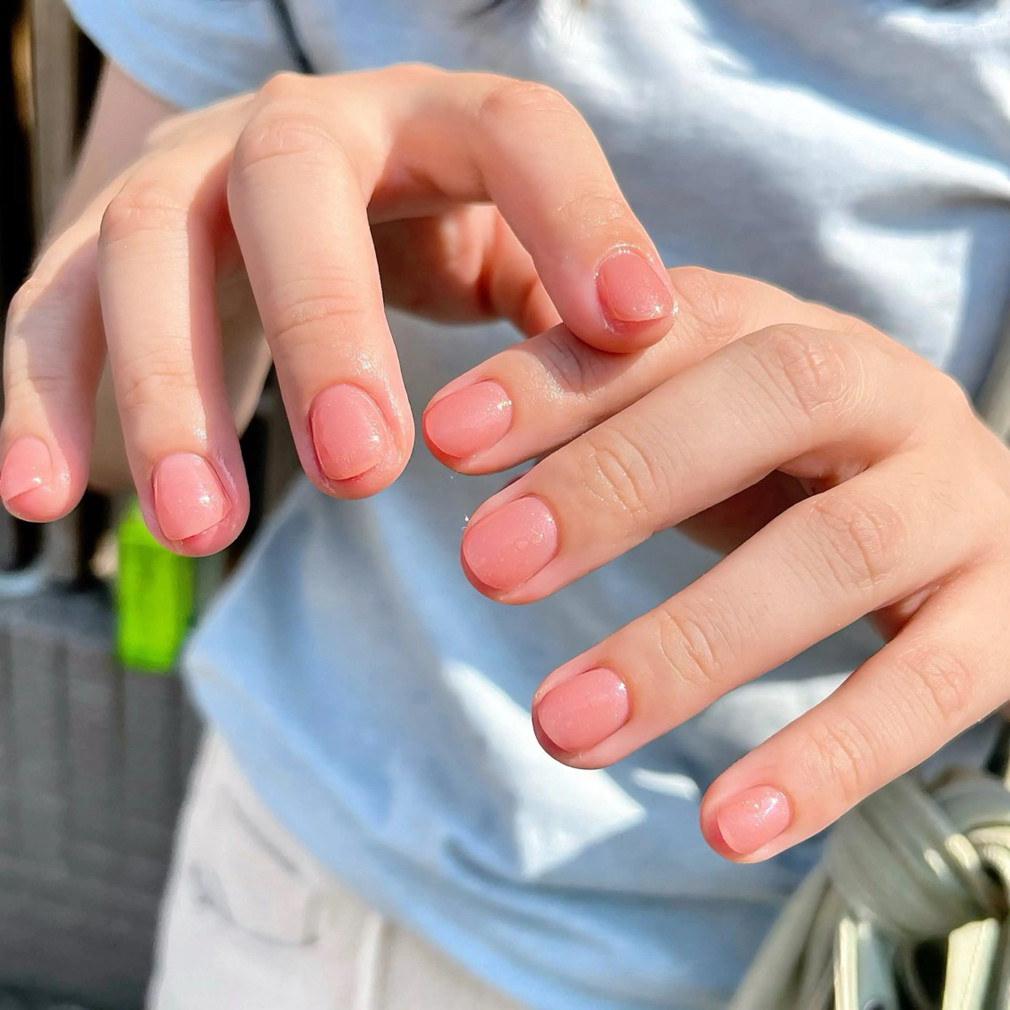 ネイル オフィスネイル ワンカラーネイル ピンク ショートネイル シンプルネイル ハンドネイル ハンドケア 🎀NAIL🎀 AI🪄︎︎◝✩のネイルデザイン