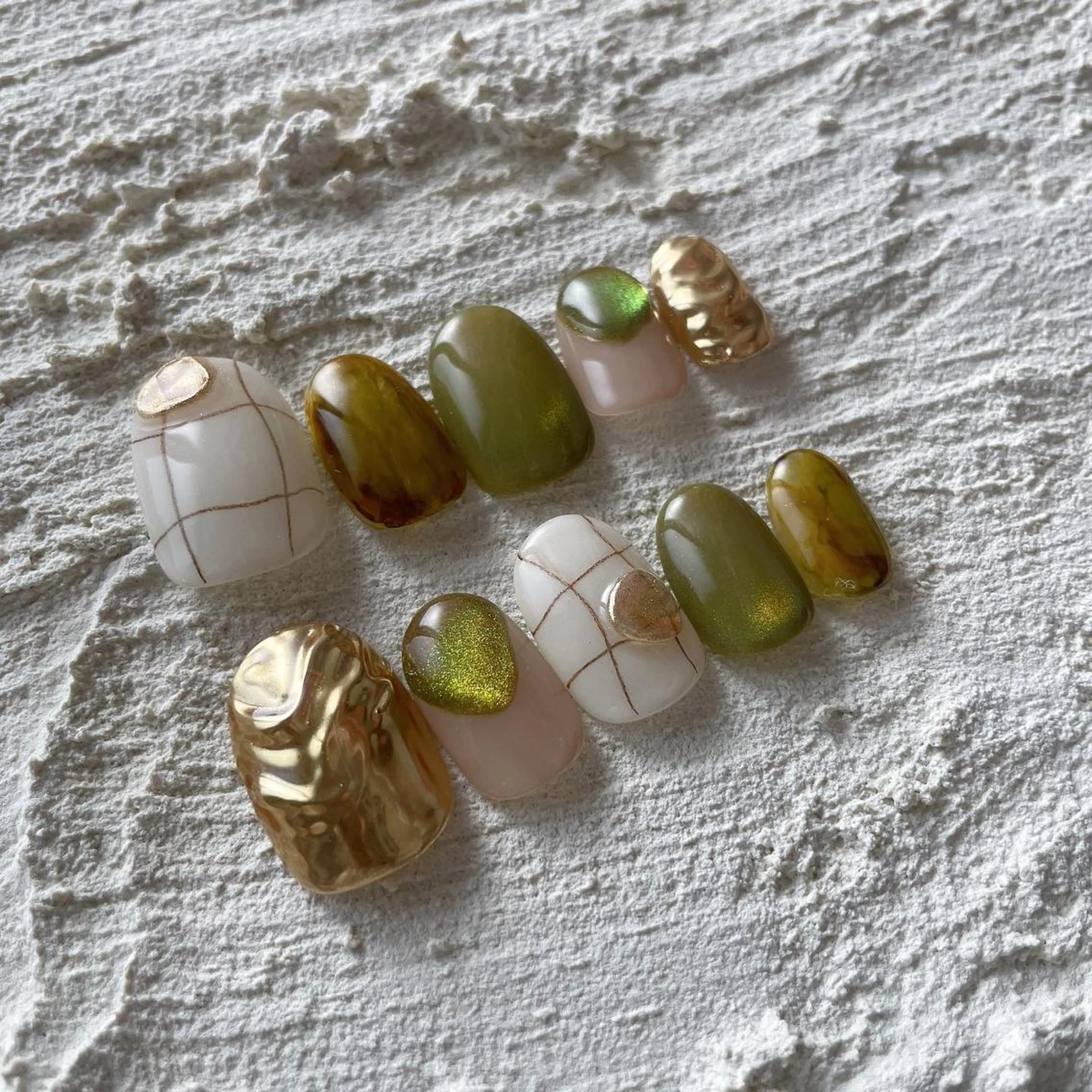 ネイル ニュアンスネイル ピスタチオネイル taro nailのネイルデザイン