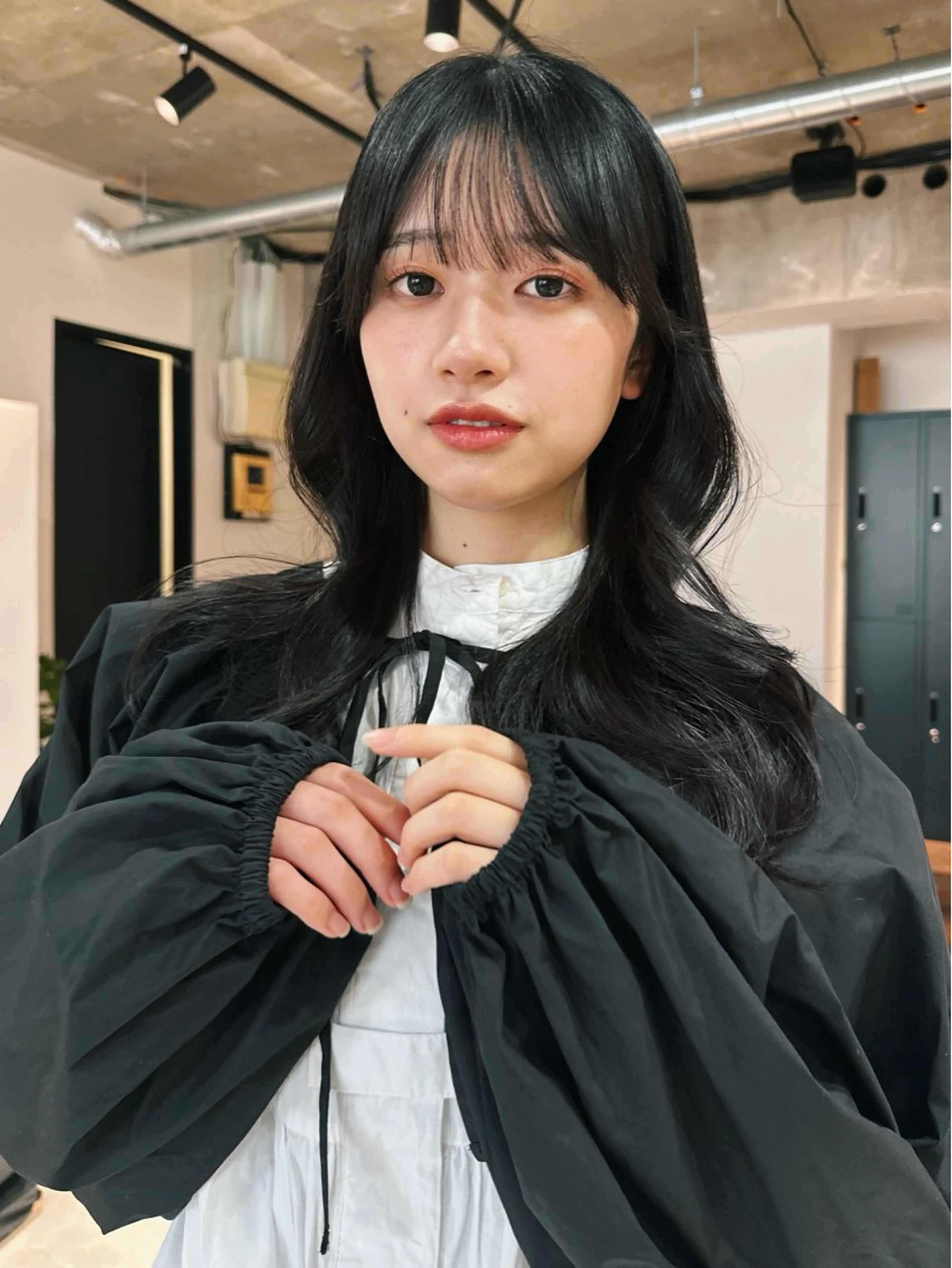 ロング カラー パーマ カット ヘアカラー トリートメント 🫧小顔×似合わせ× 透明感カラー🫧のヘアスタイル