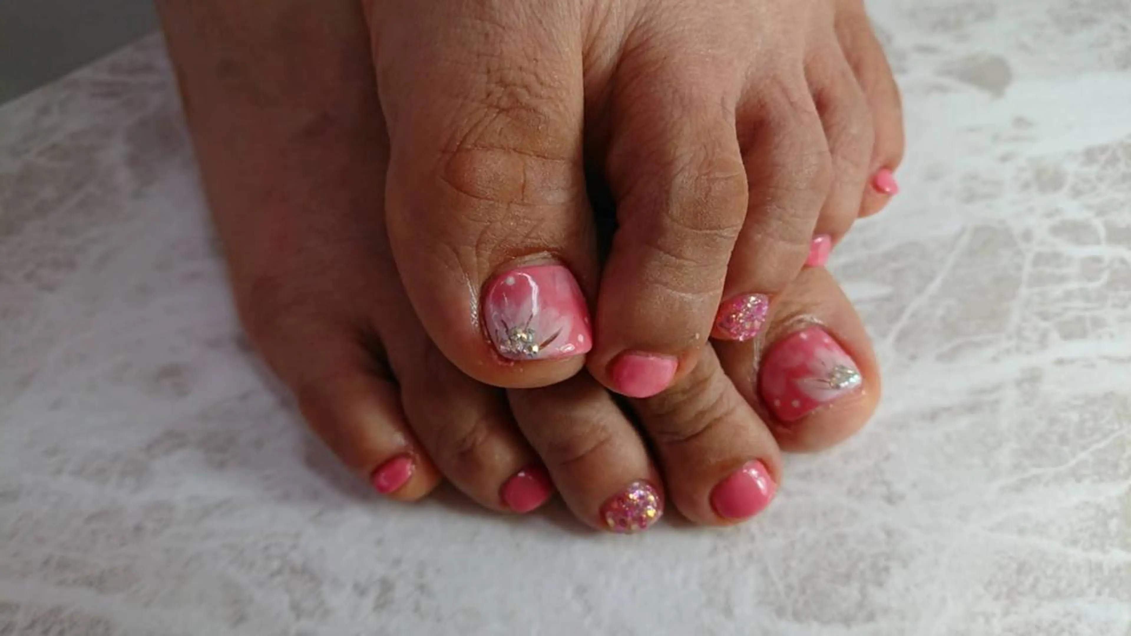 ネイル フットネイル 林 珠里のネイルデザイン