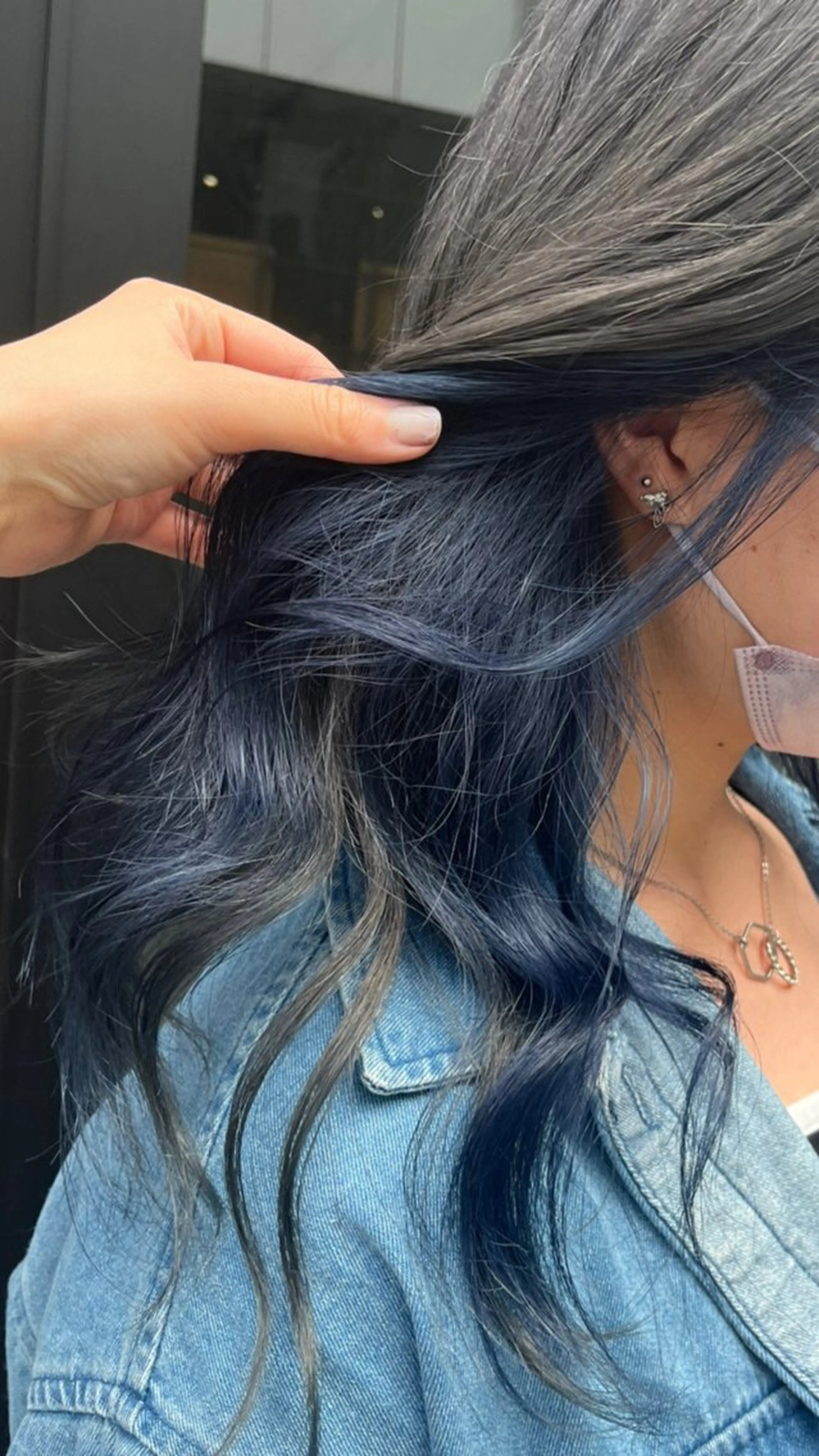 セミロング カラー earth銀座 青山🩵のヘアスタイル