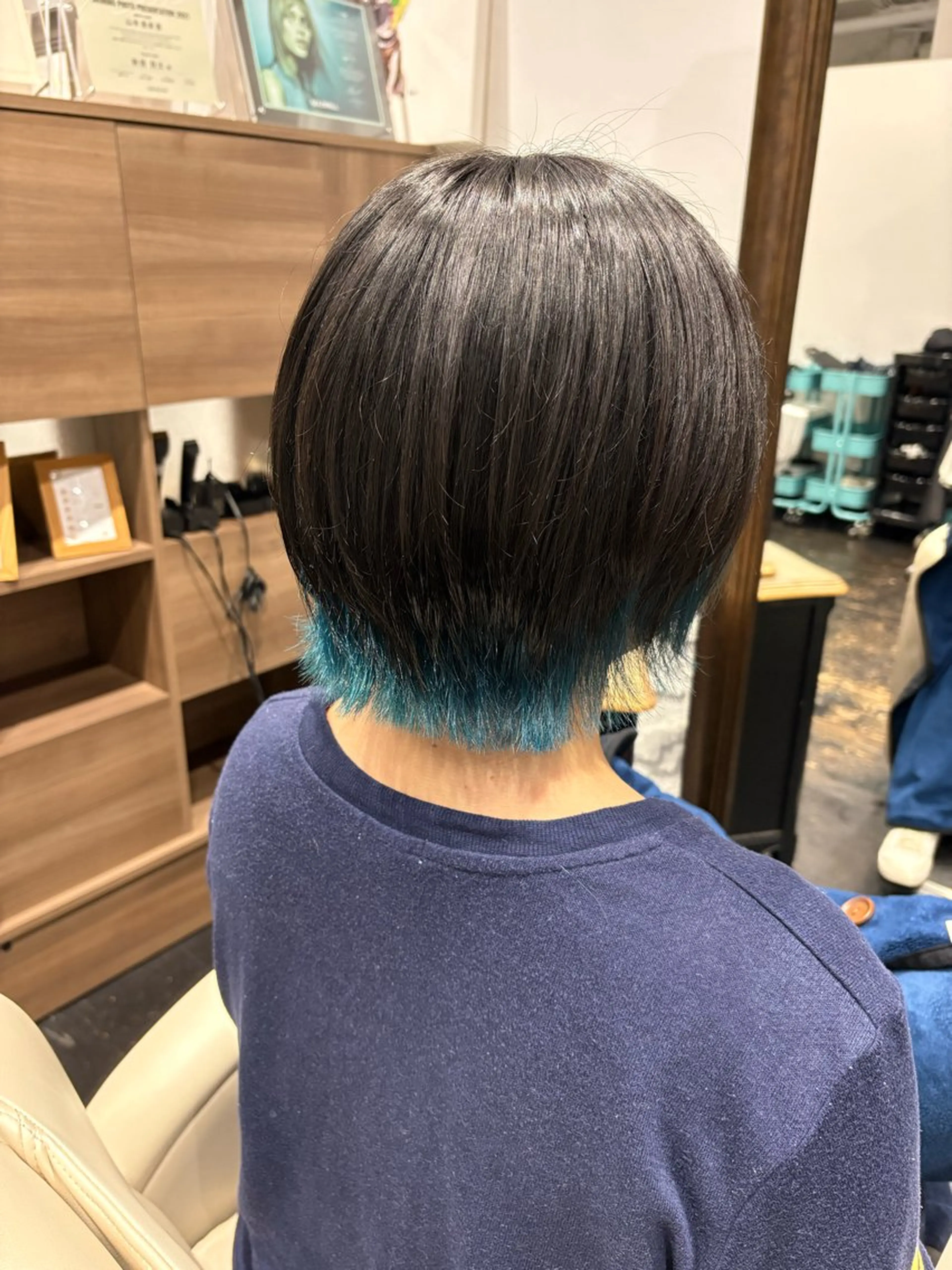 ショート カラー ブリーチ エメラルドグリーン ヘアカラー ARCOIRIS by Dollhair所属・こと/都島 /ARCOIRISのヘアスタイル