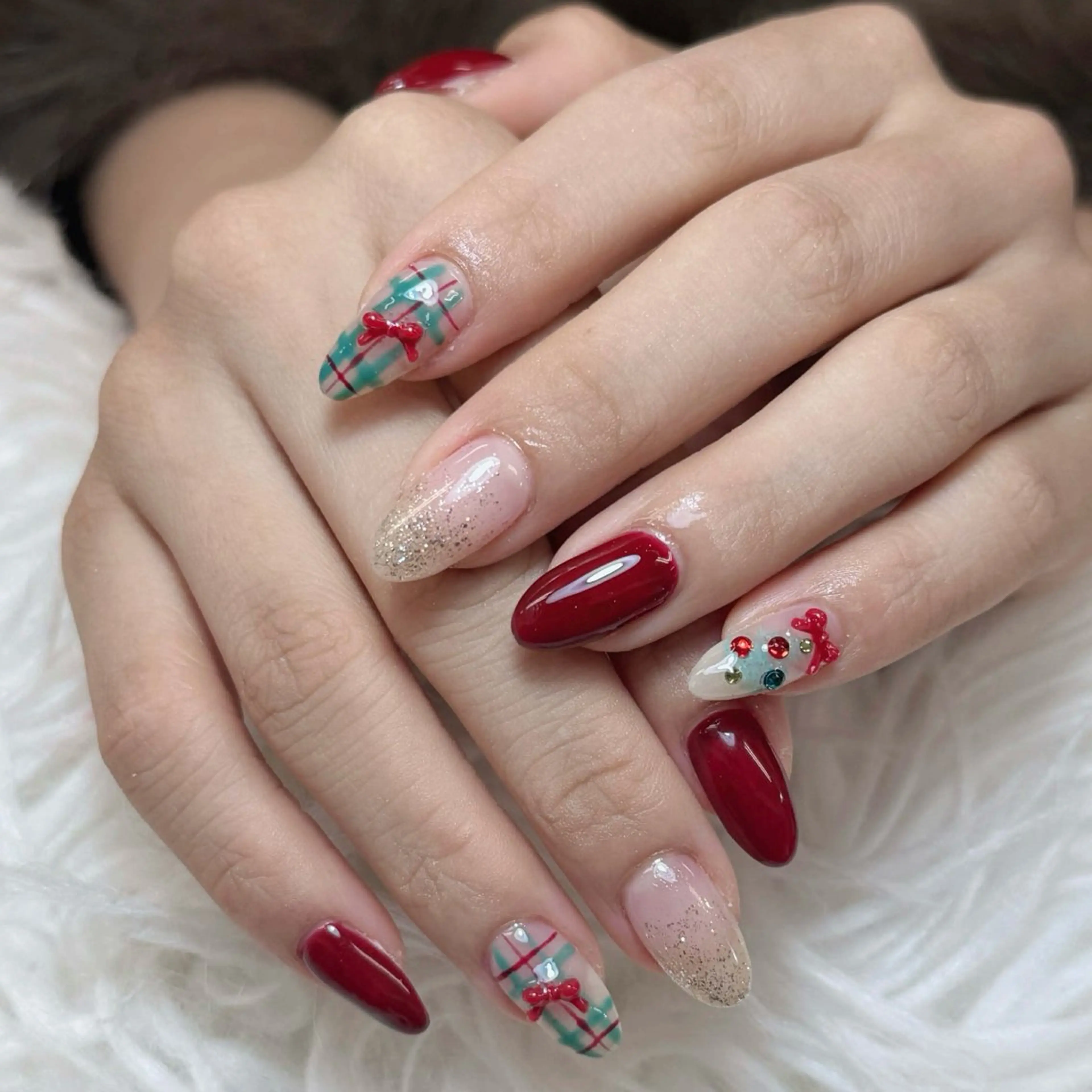 ネイル ゴテゴテ ネイルのネイルデザイン