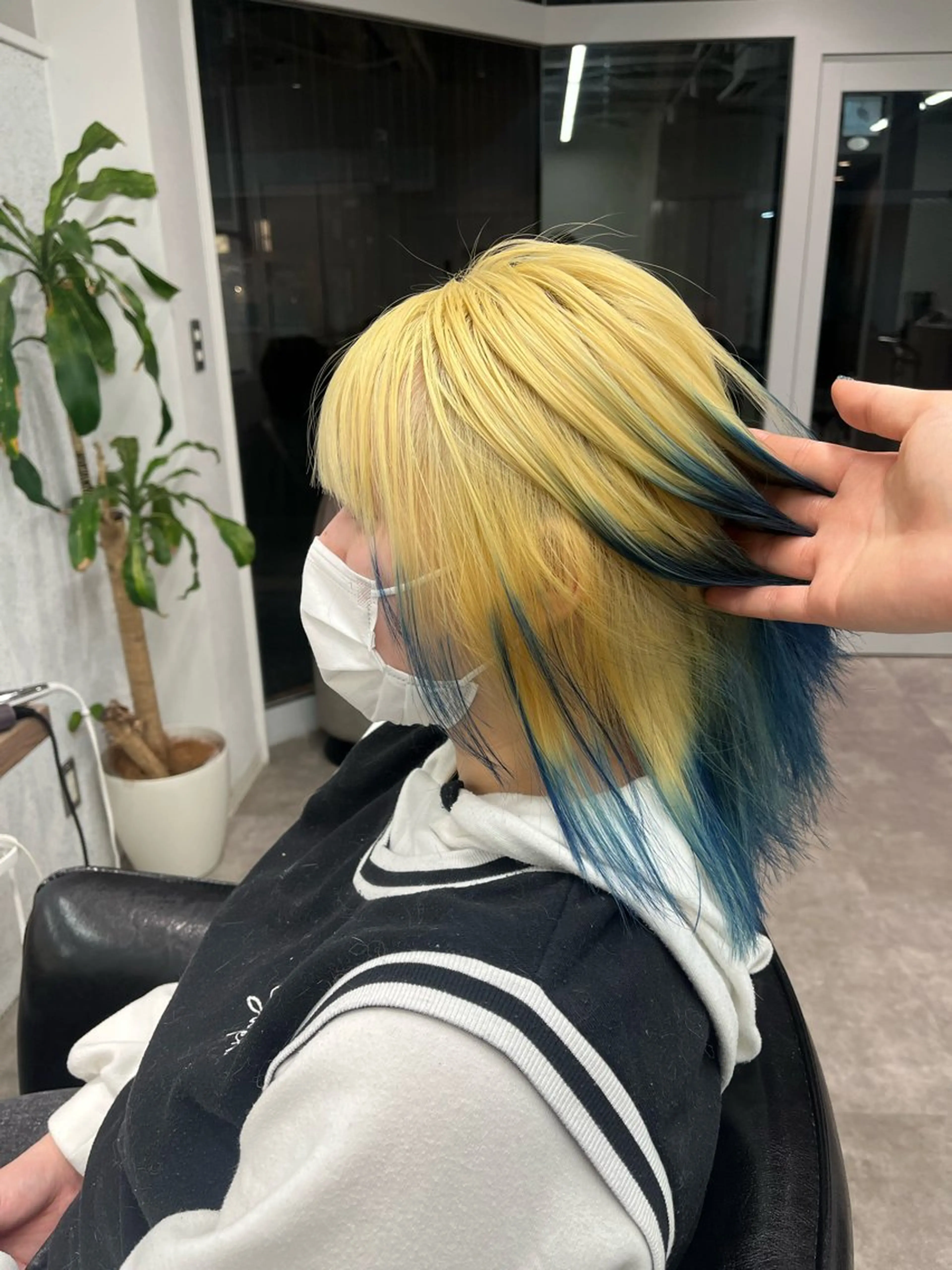 ミディアム カラー ヘアアレンジ ブリーチ 🍓艶髪/艶カラー ハイトーン/しんたにのヘアスタイル