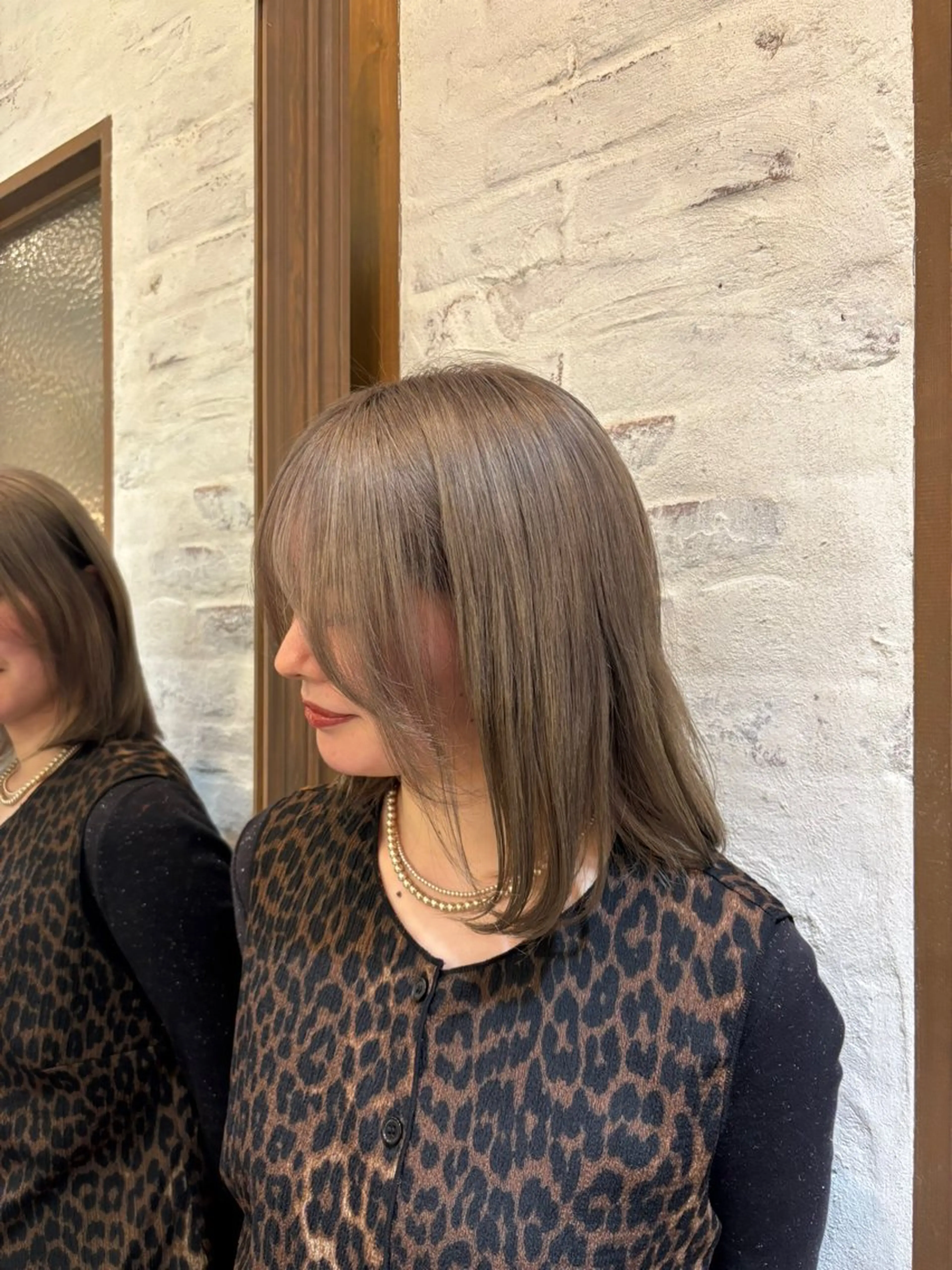 セミロング 髙木琉菜 レイヤー／髪質改善のヘアスタイル