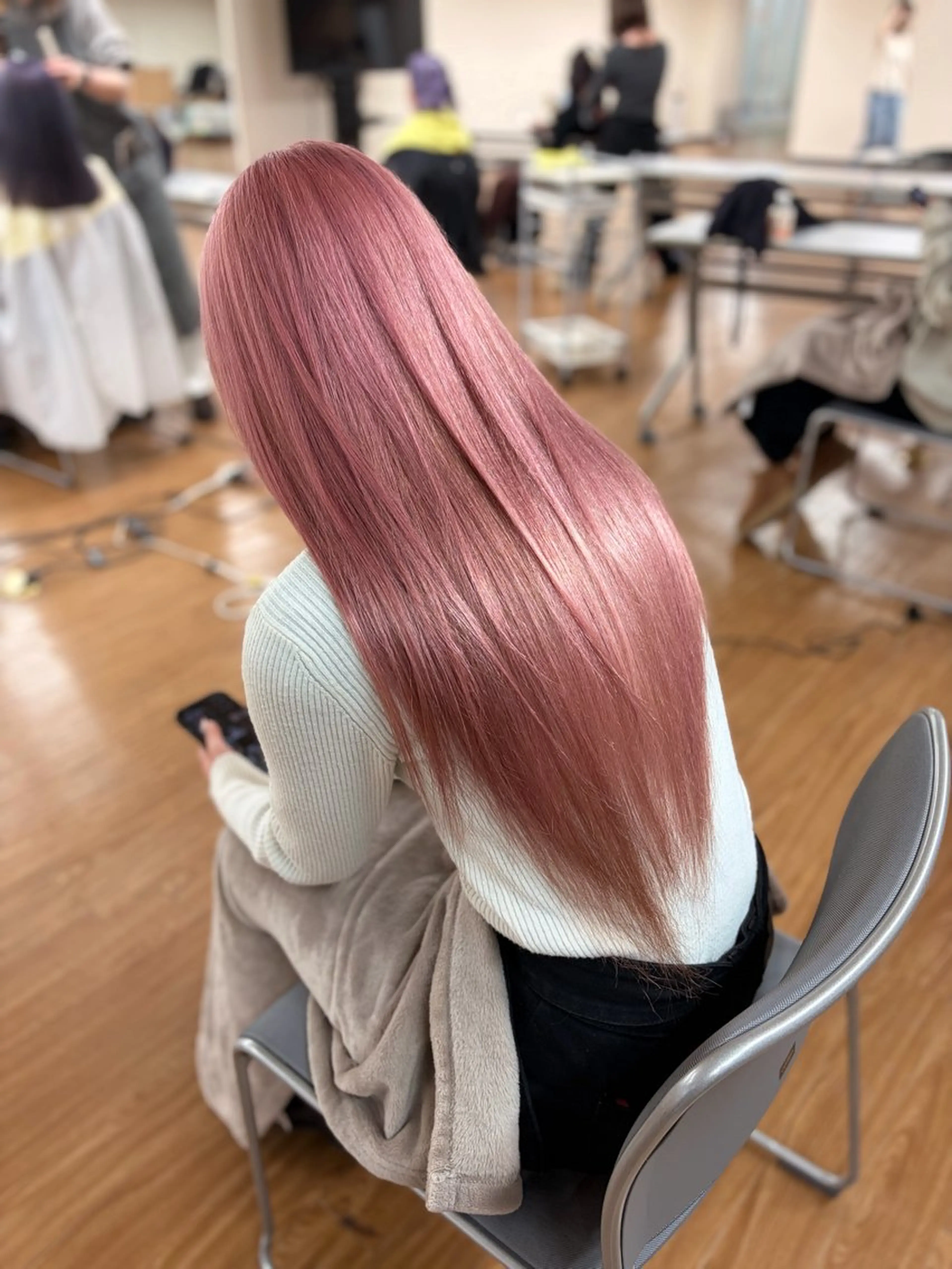 ✨️新規限定✨️ケアブリーチ+オンカラー※ロング料金胸下+¥1100の写真