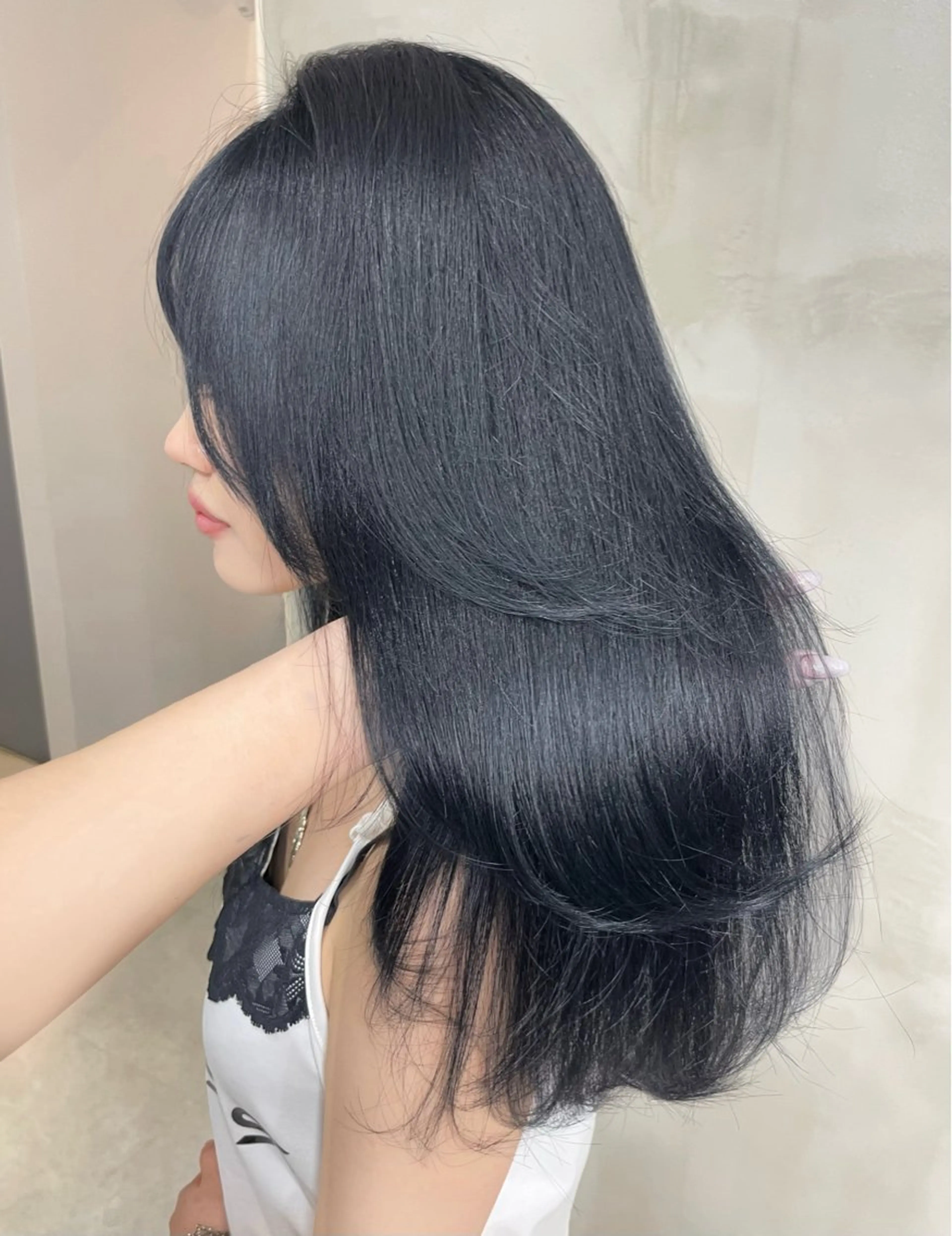 セミロング カラー 艶カラー♡クール トレンドヘア♡アユミのヘアスタイル