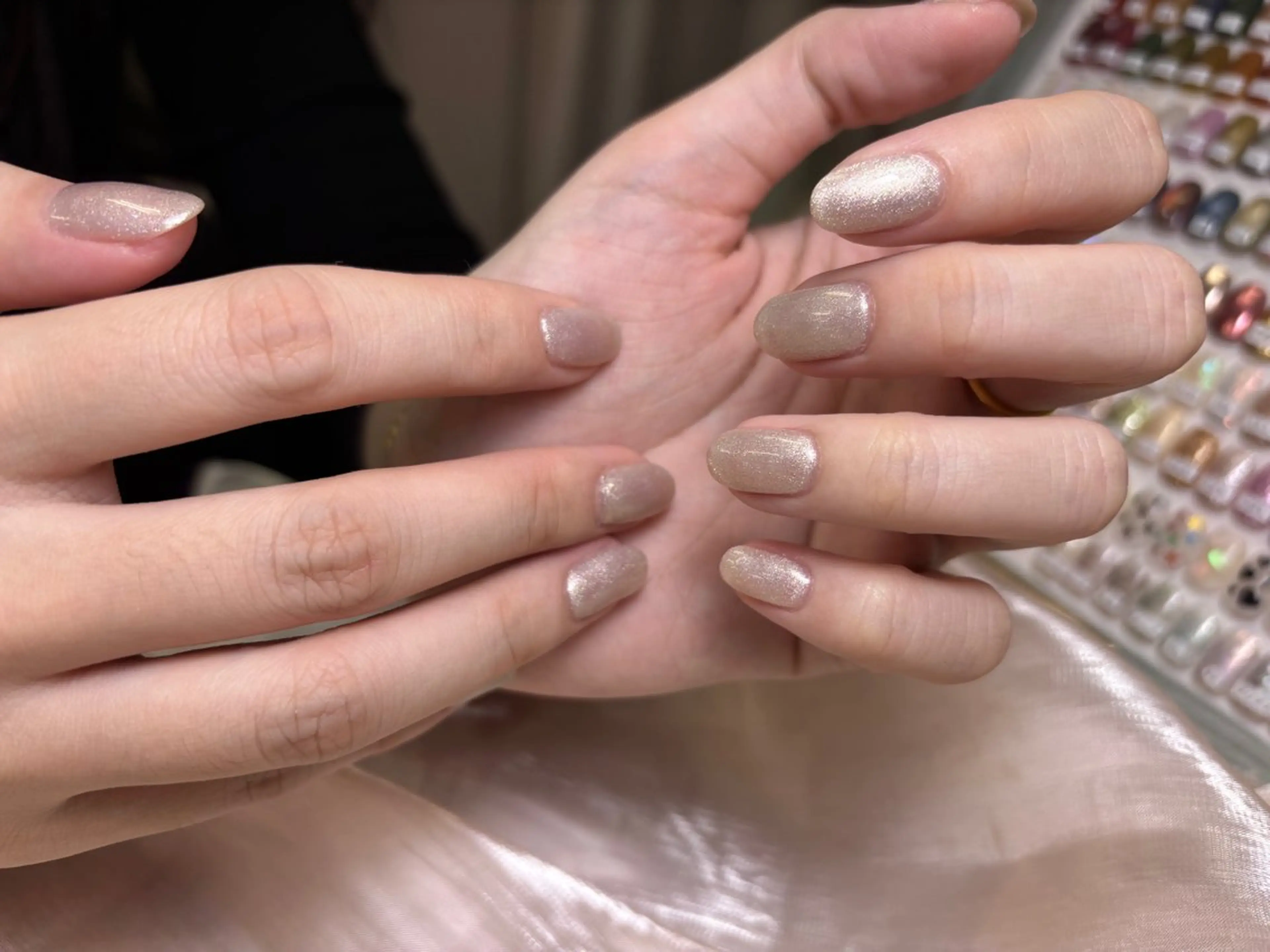 ネイル ハンドネイル キン グミのネイルデザイン