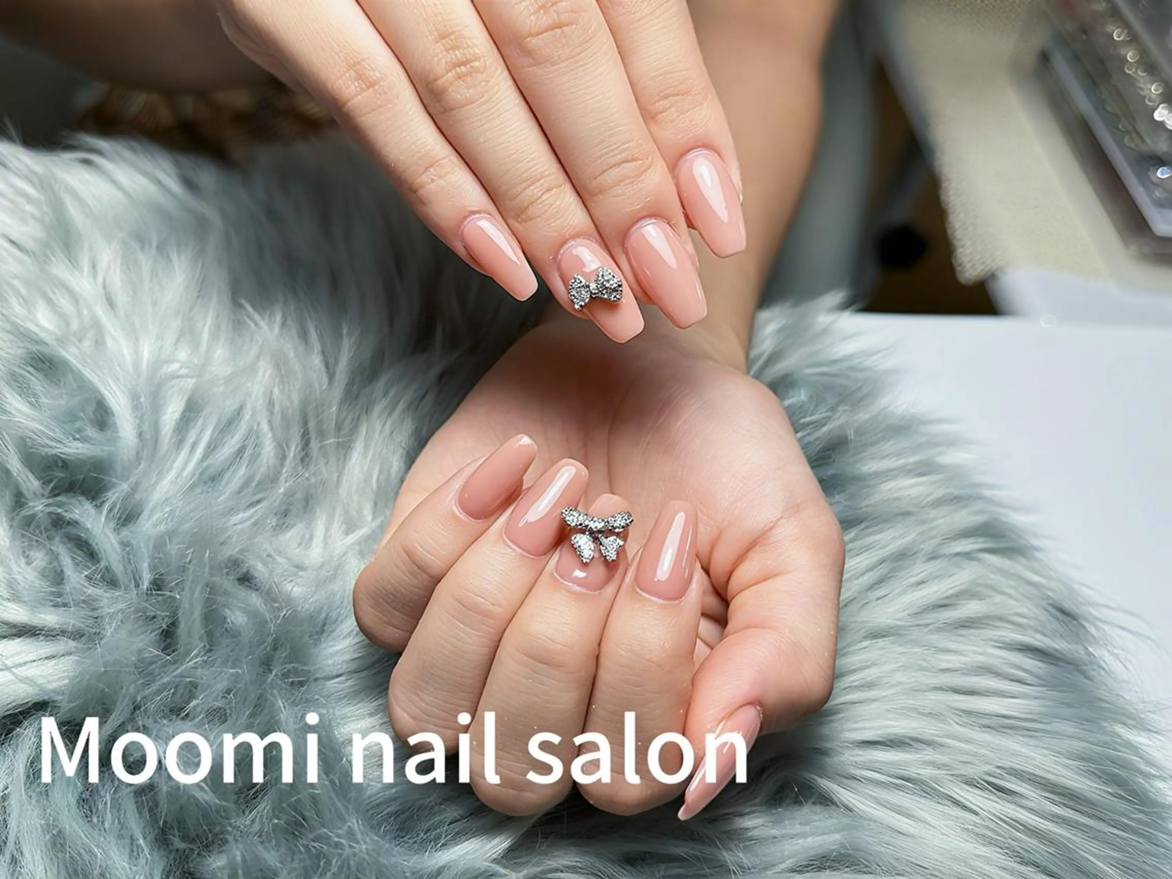 ミディアム ハンドネイル Moomi nail salonのネイルデザイン