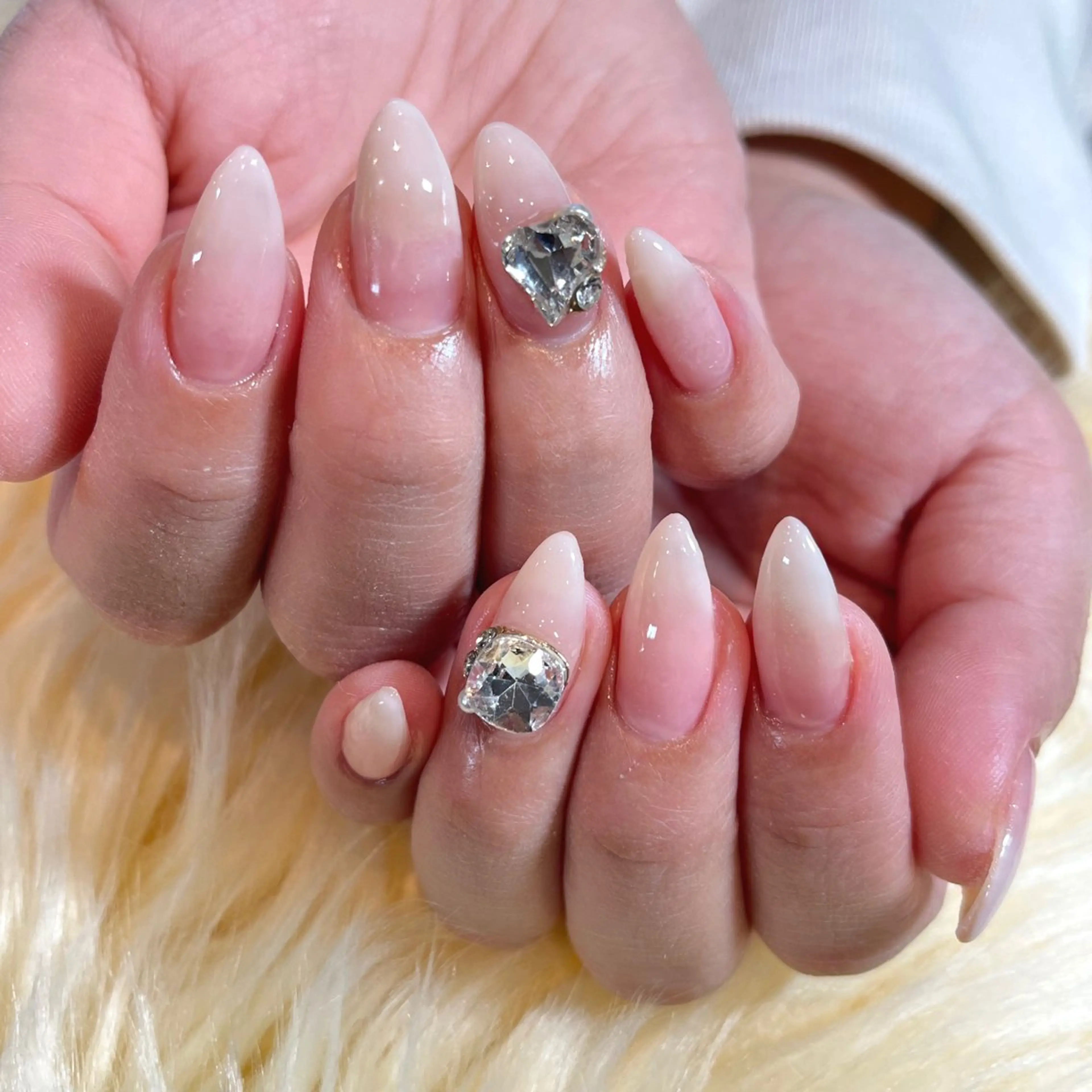 ネイル ハンドネイル Betty ✶のマツエク・マツパデザイン