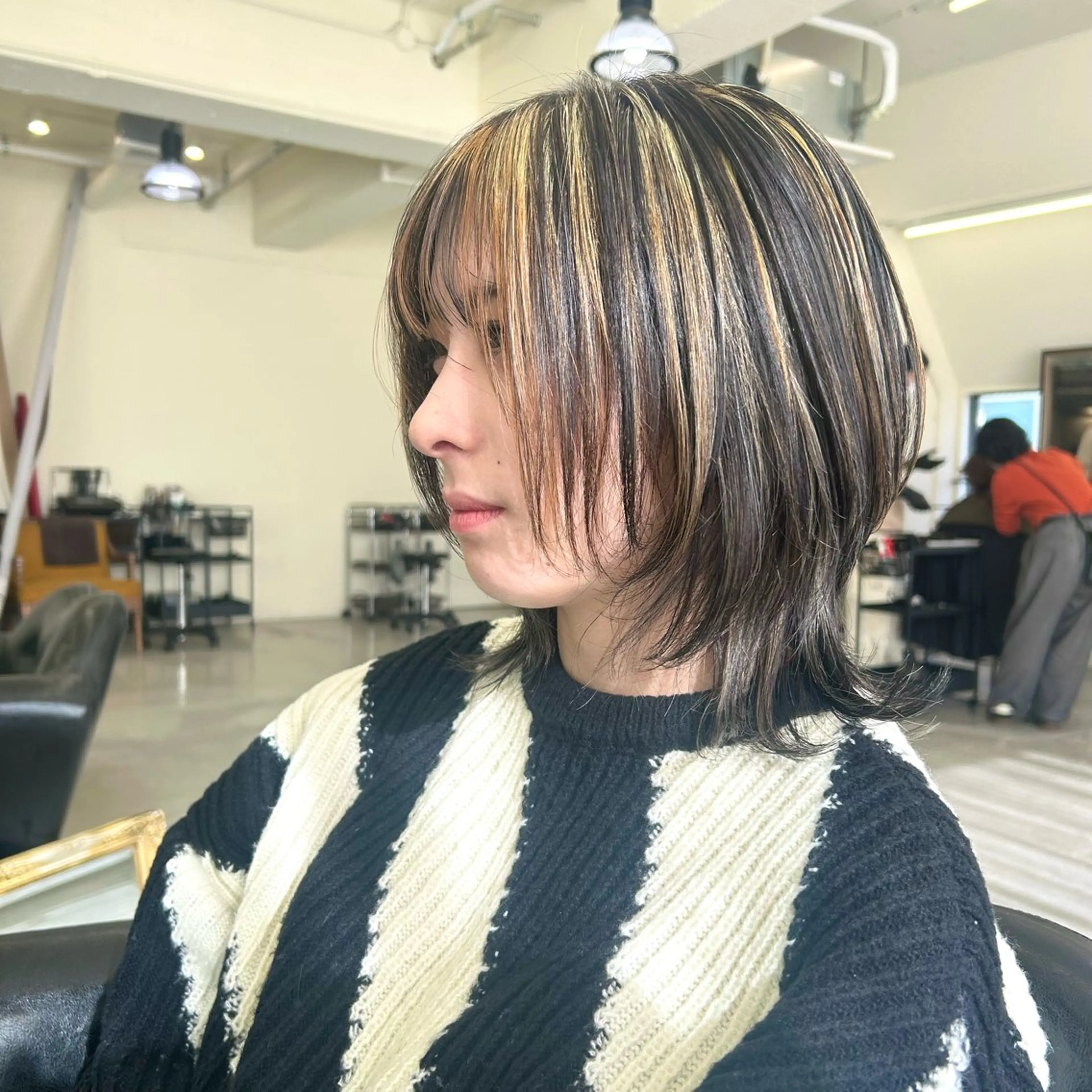 【白髪ぼかしにも効果◎】リタッチカラー＋ハイライトの写真