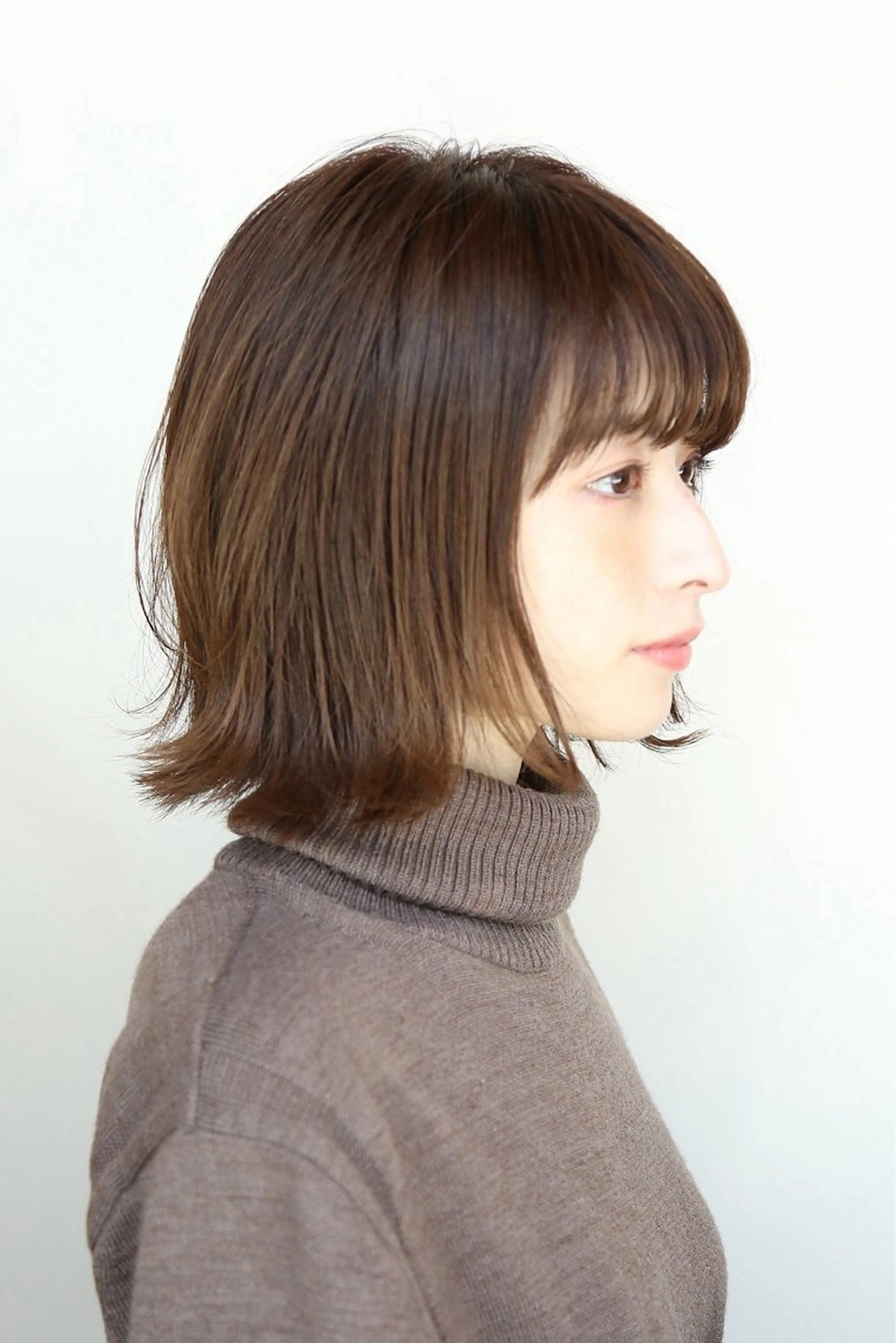 ミディアム カラー 羽鳥 美穂のヘアスタイル