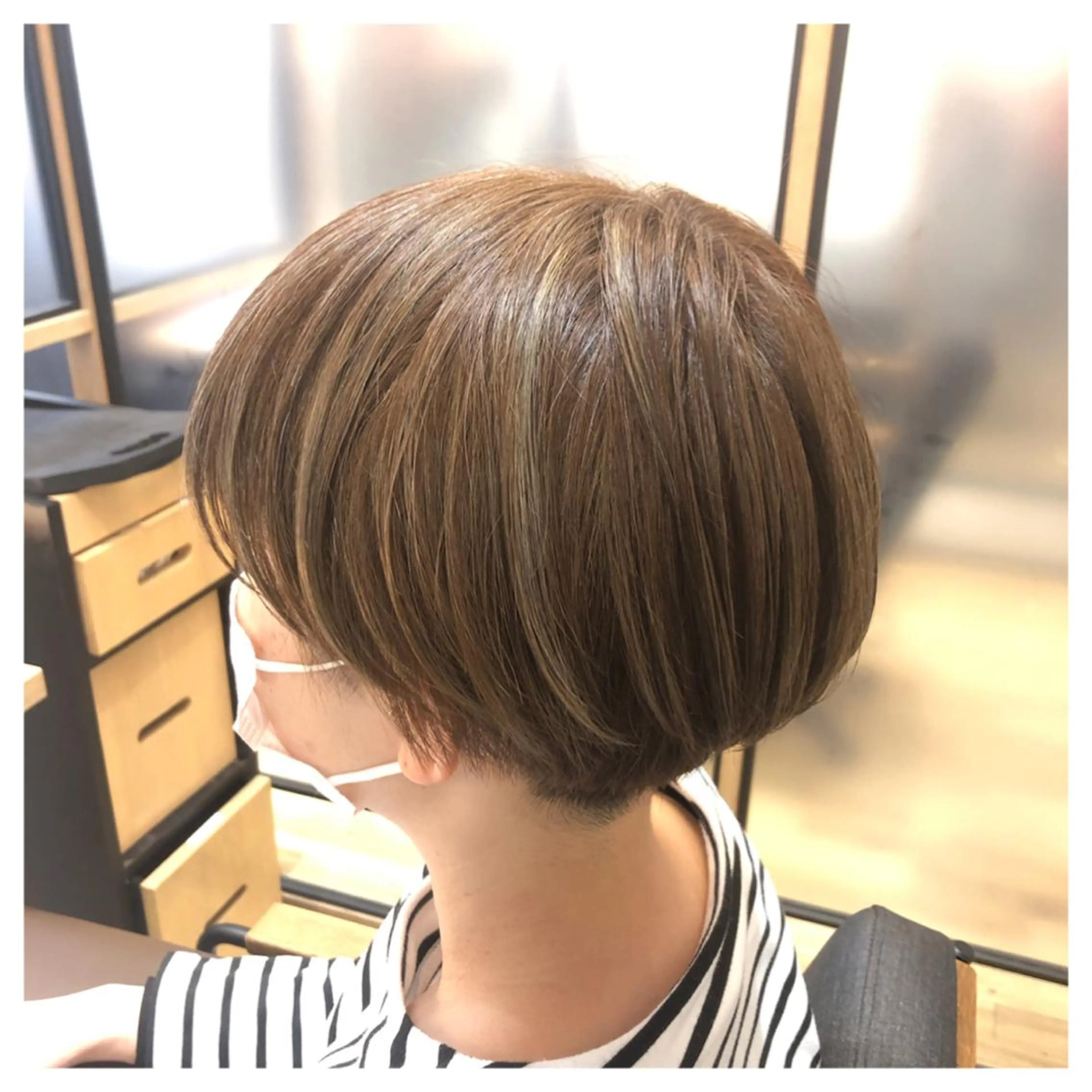 ショート カラー ベージュカラー オリーブベージュ まちだ ひとみのヘアスタイル