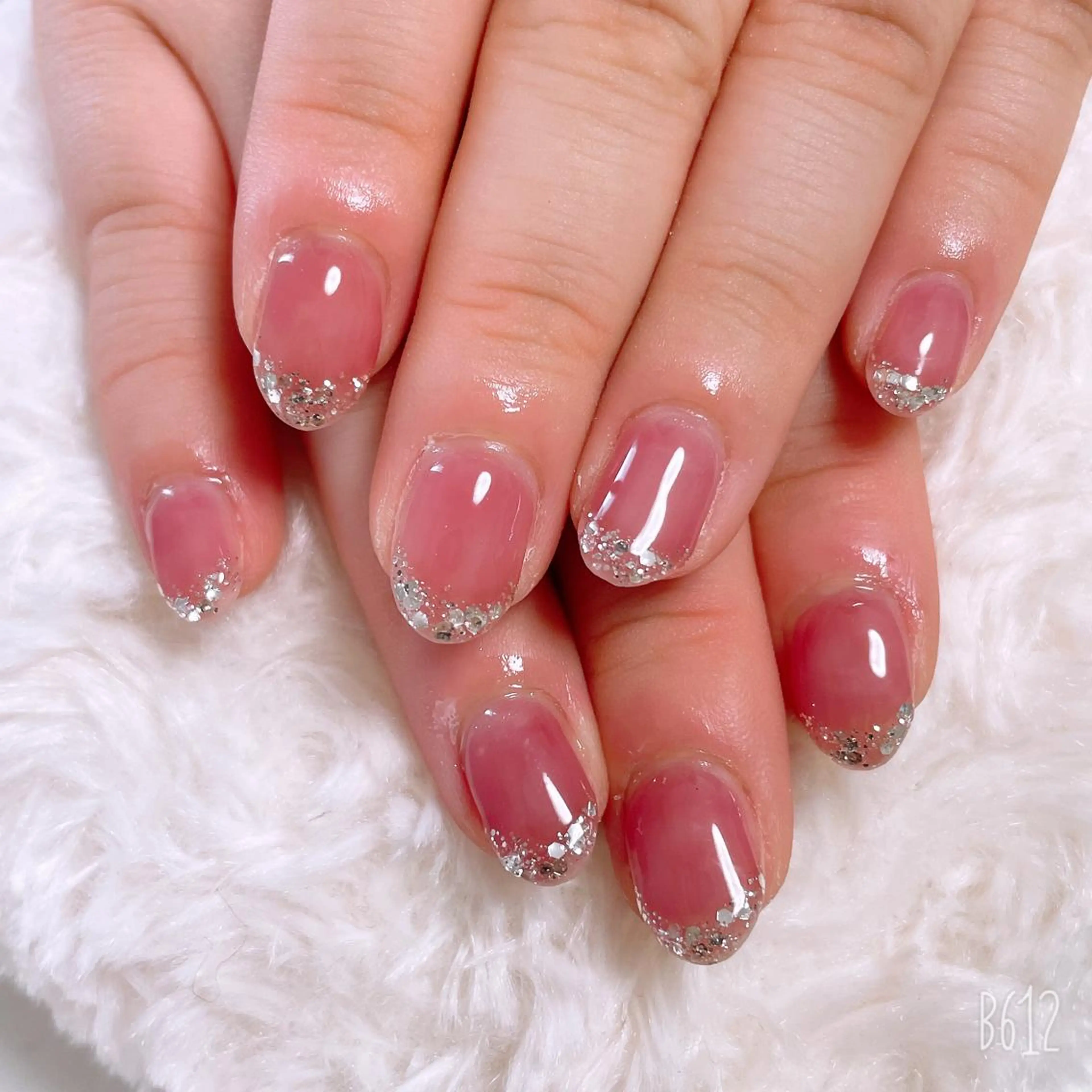 ネイル The Best Beauty受付担当のヘアスタイル