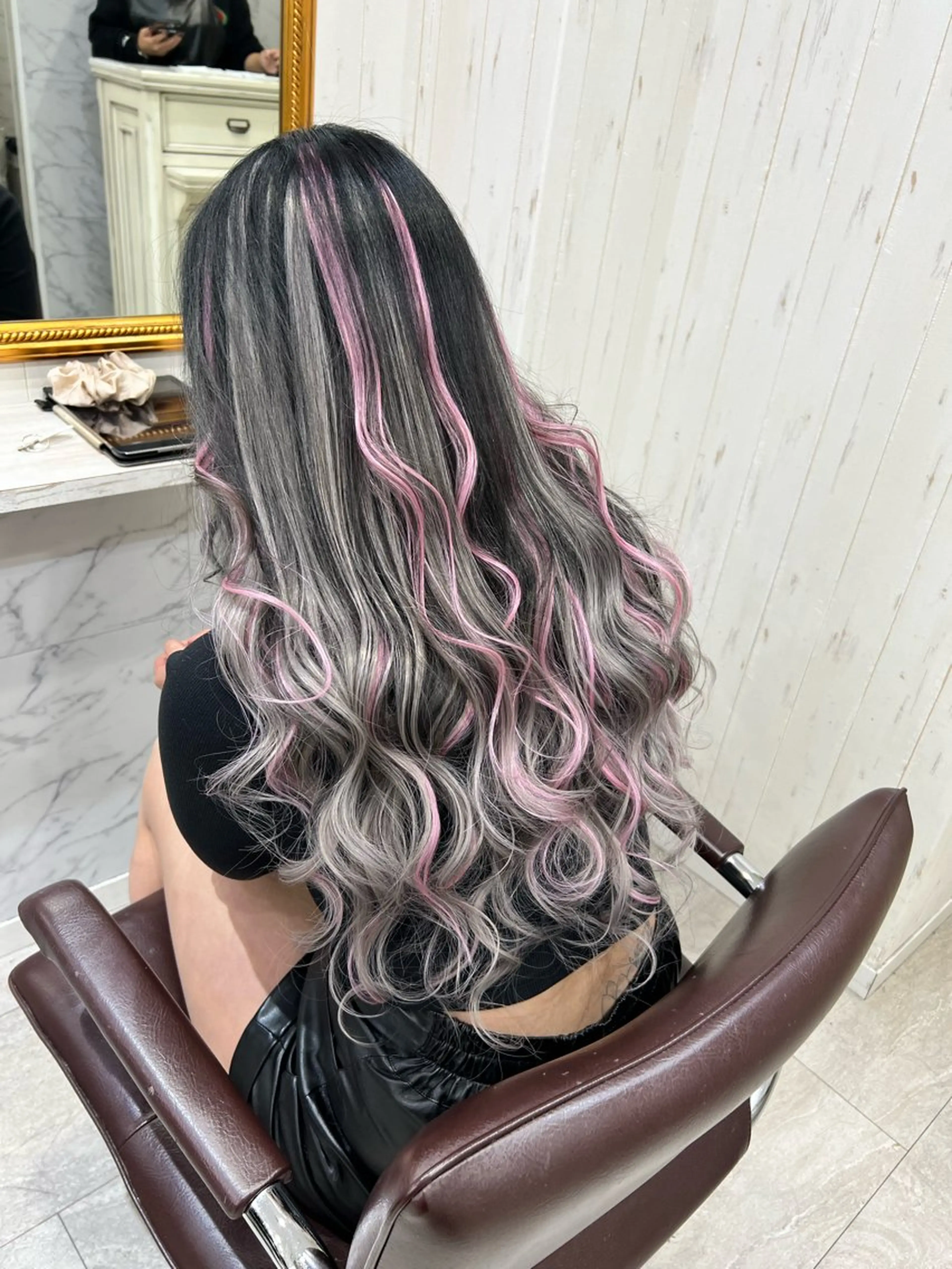 ロング カラー バレイヤージュ ハイライトカラー ハイトーンカラー エクステ ハイライト 心斎橋/エクステ /SEIYAのヘアスタイル