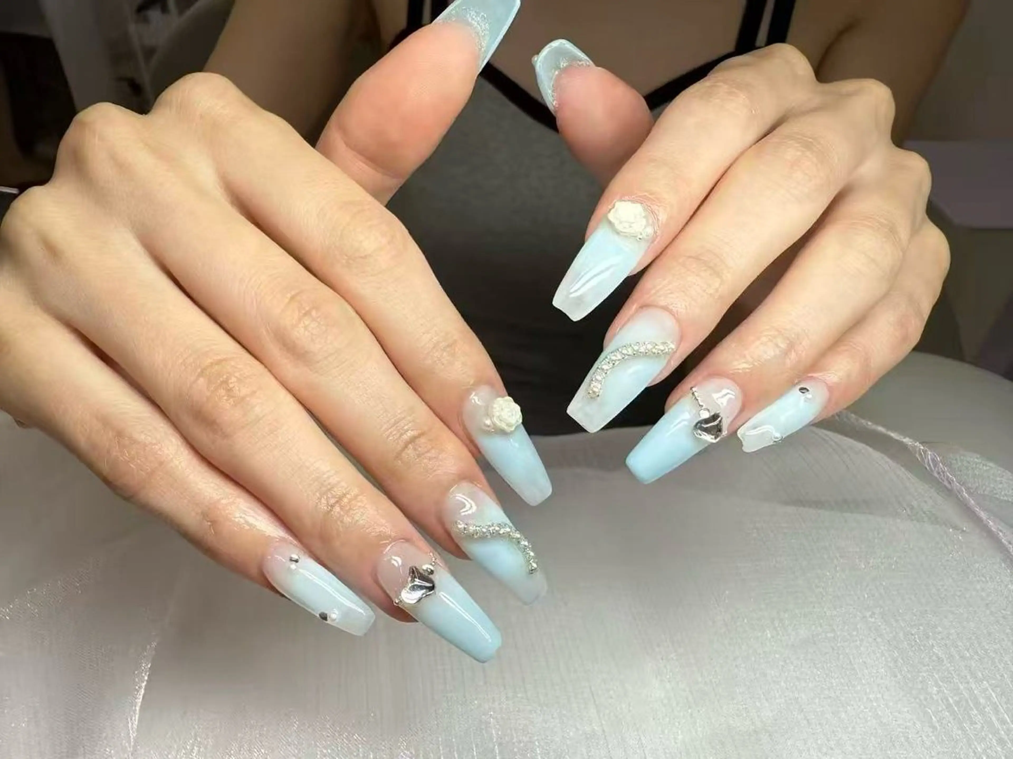 ネイル ハンドネイル ハンドケア Ui_Amor (パラジェル)のネイルデザイン