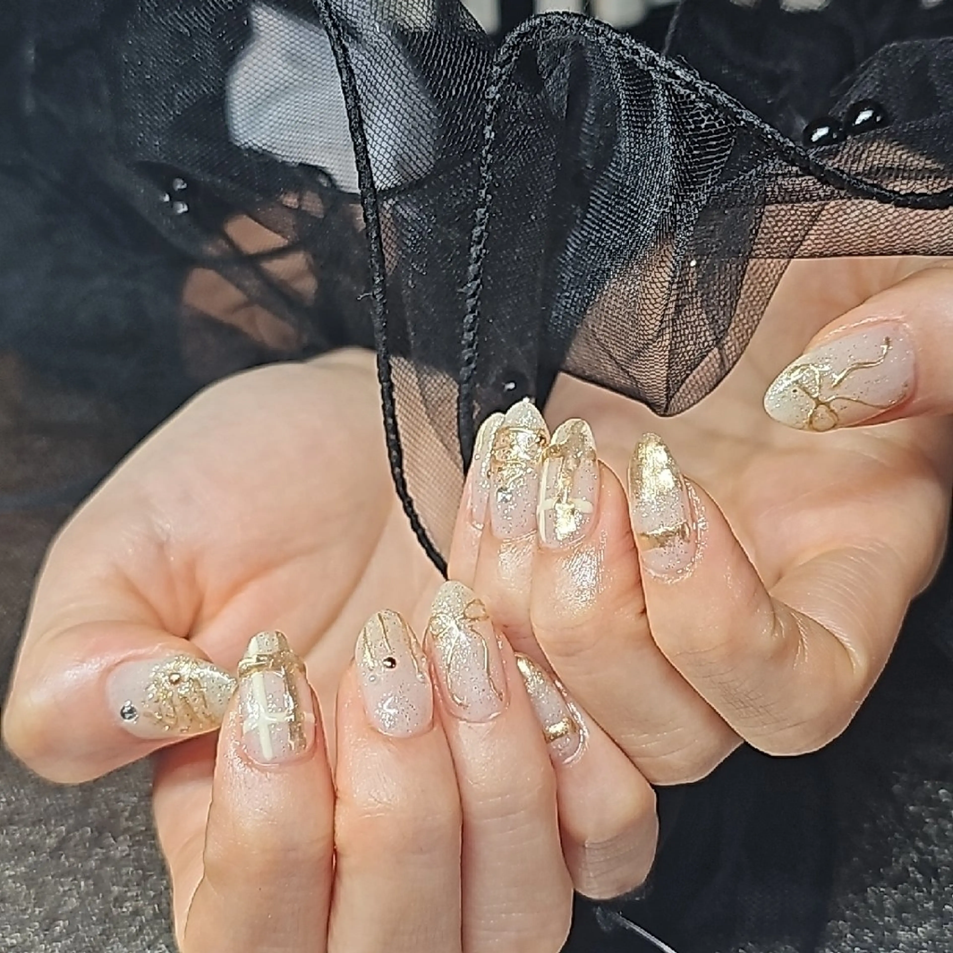 ネイル ゴールド 持ち込み salon de Princess所属・salon de  Princessのネイルデザイン