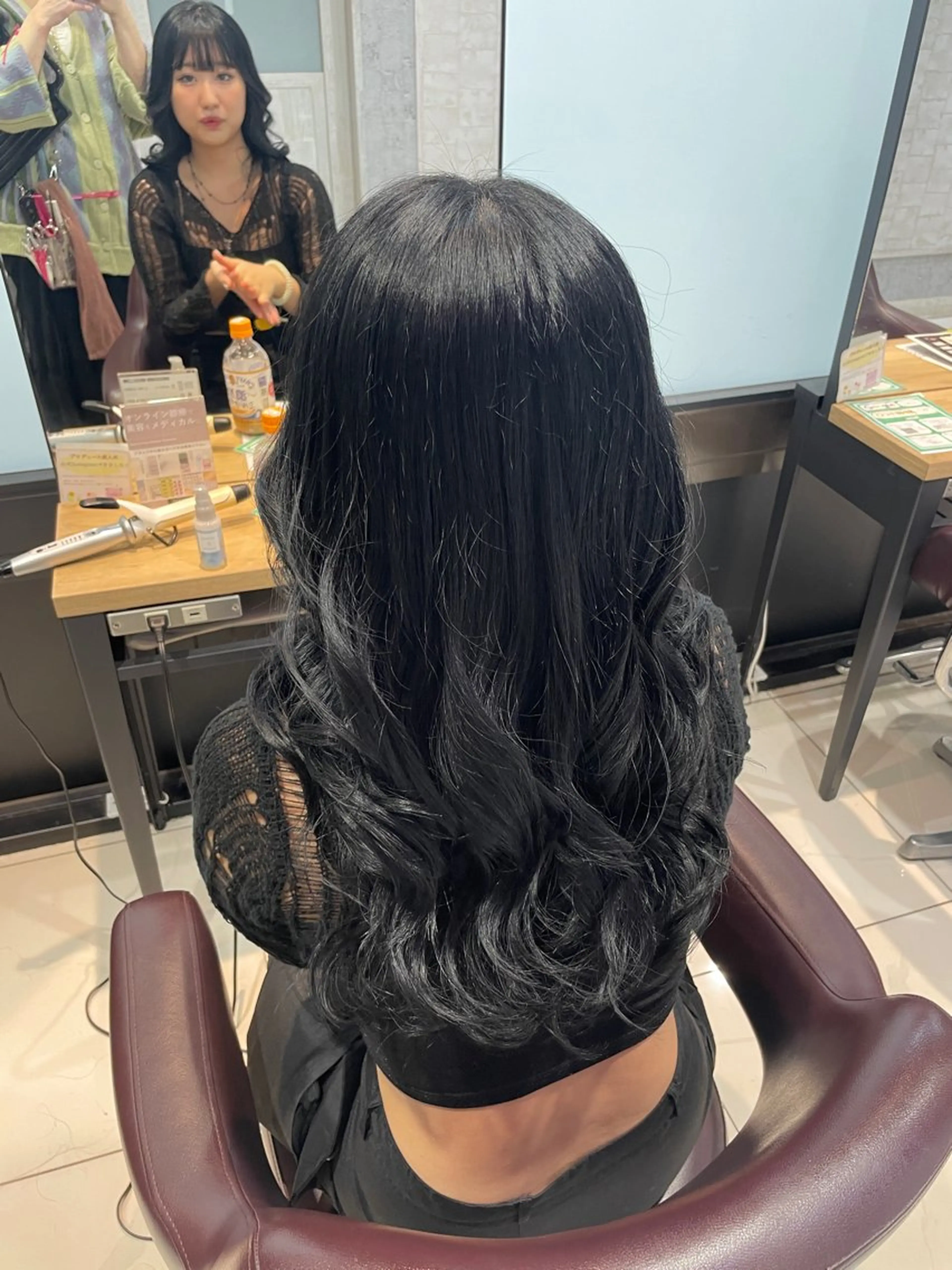 ロング カラー 黒髪 ブルーカラー ブルーブラック 透明感カラー 🖤sumire🖤 men'sアイブロウのマツエク・マツパデザイン