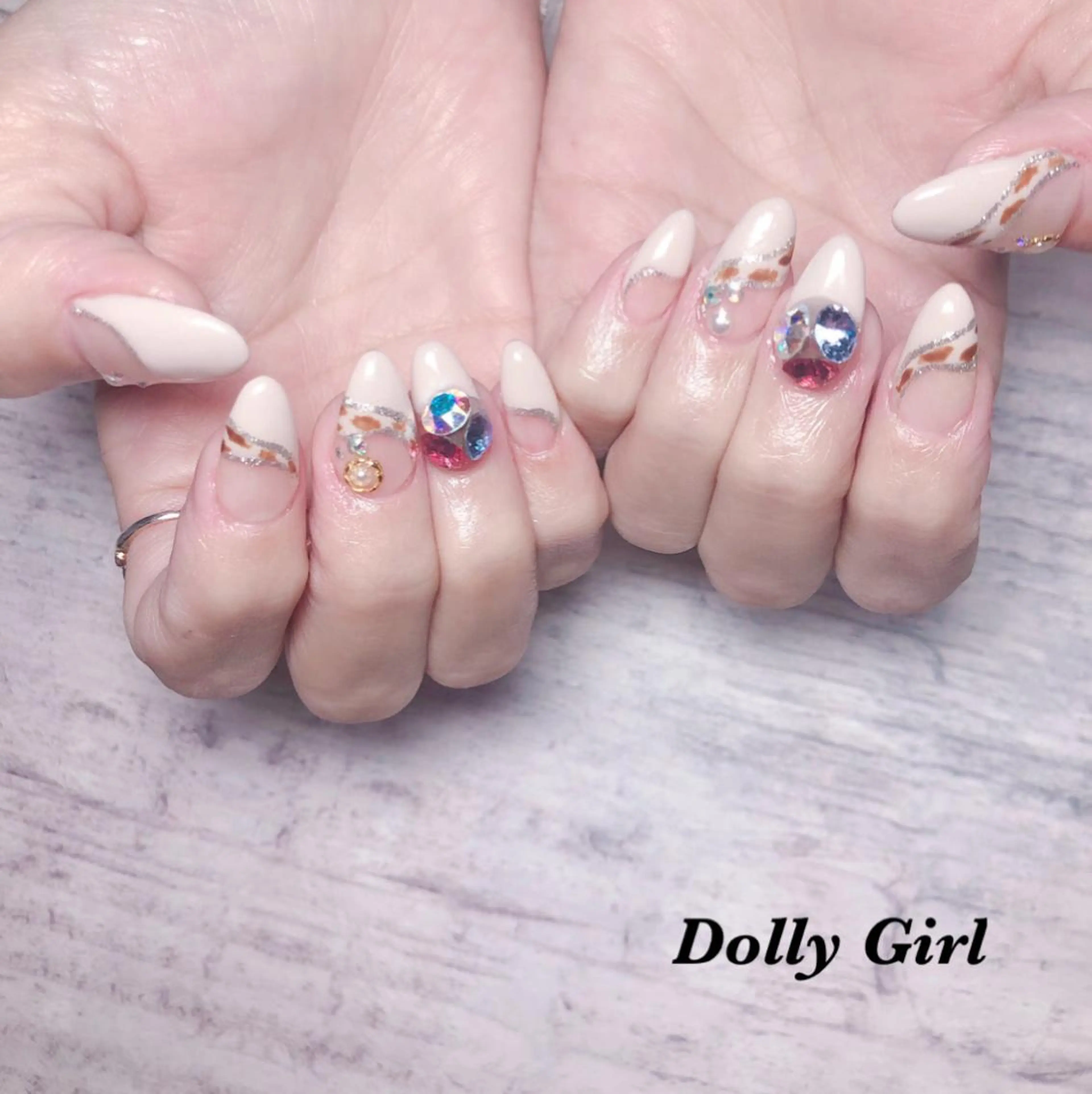 ネイル 個室ネイルサロンDolly  Girl〜ドーリーガール〜所属・DollyGirl KYOKOのネイルデザイン