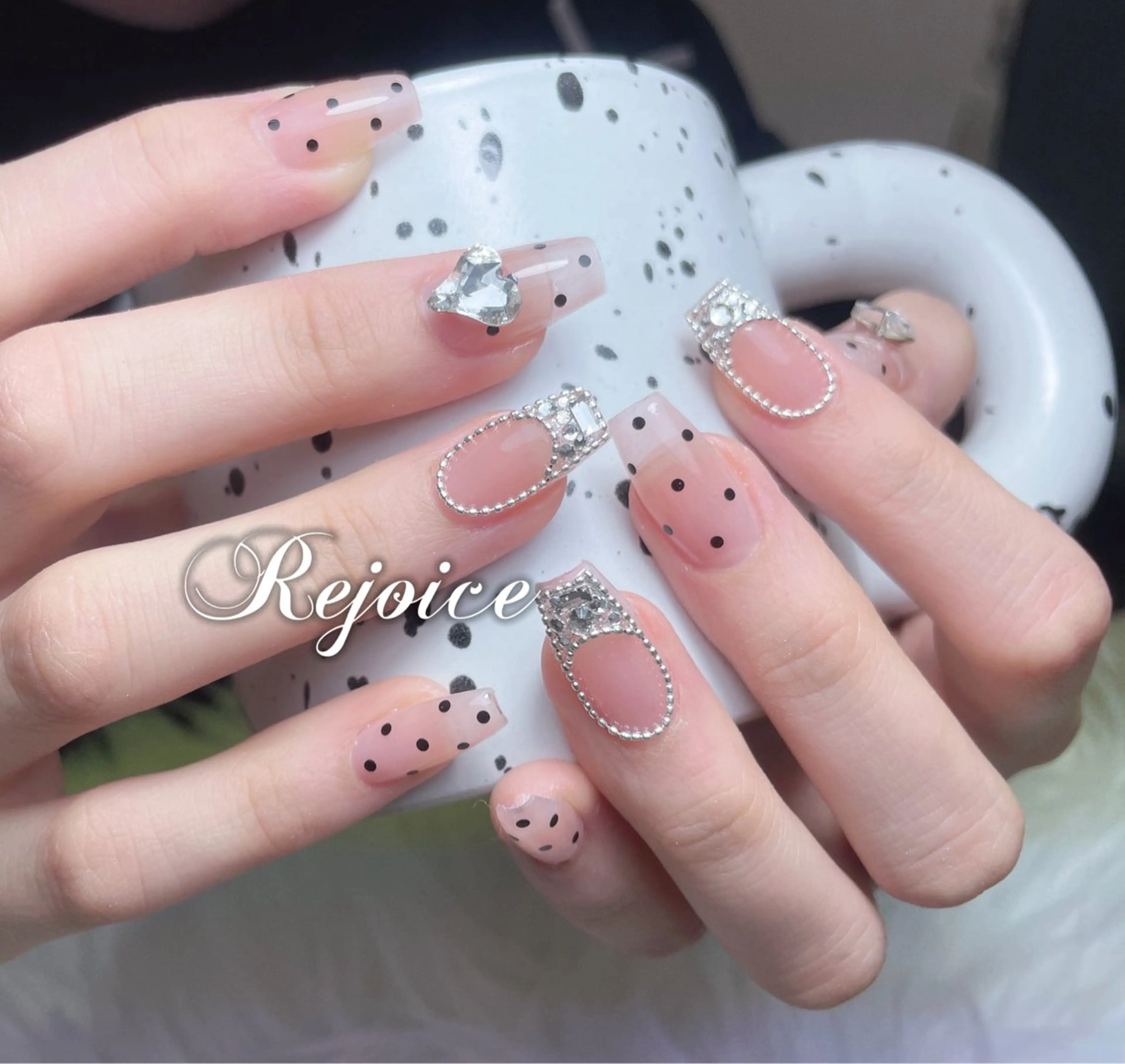 ネイル ドット ハンドネイル ネイルサロン リジョイス 渋谷店のネイルデザイン