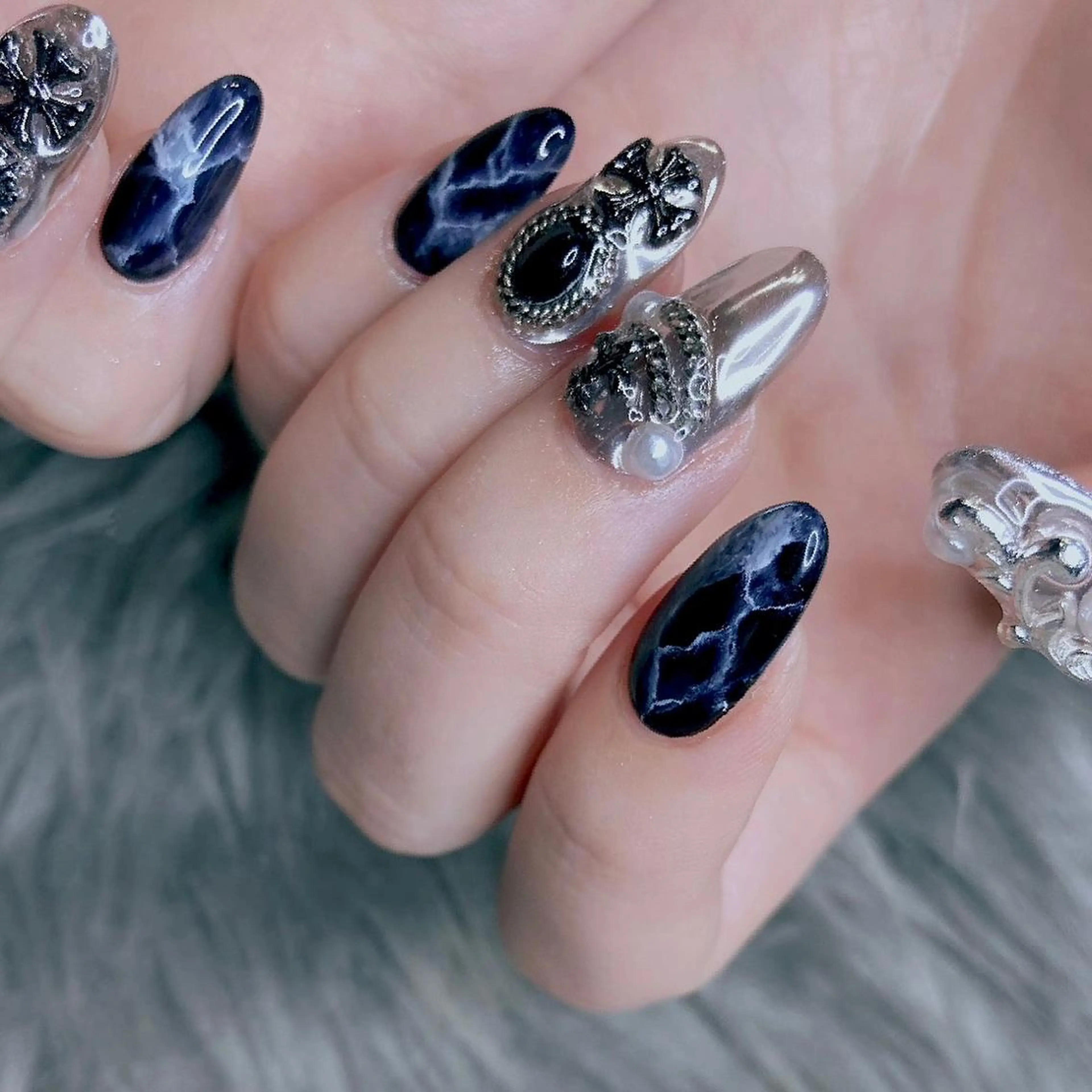 ネイル NOIROUGE所属・NOI ROUGEのネイルデザイン