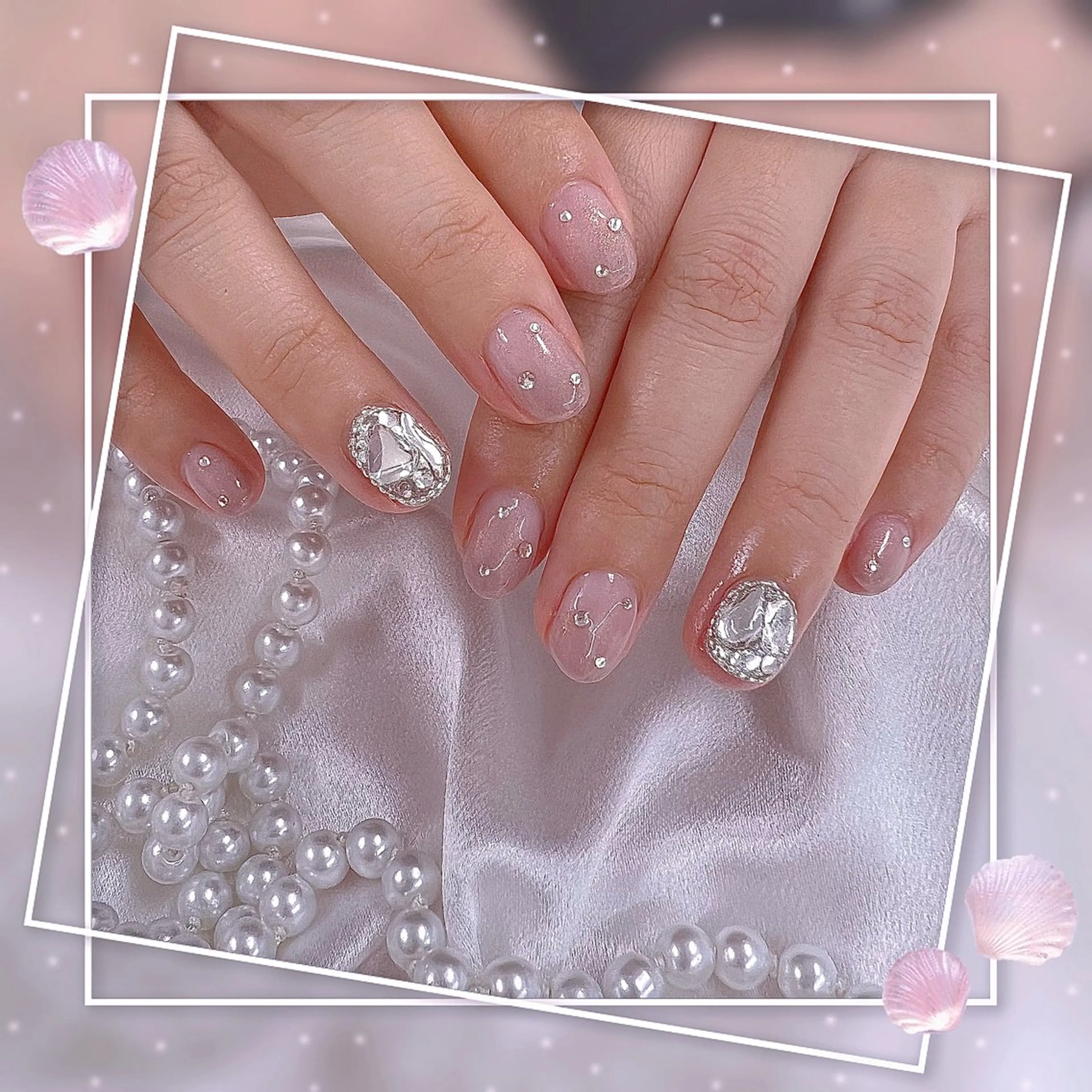 ネイル フレンチネイル グラデーション キラキラネイル 韓国ネイル マグネットネイル ハンドネイル Chill Nailsalonのネイルデザイン