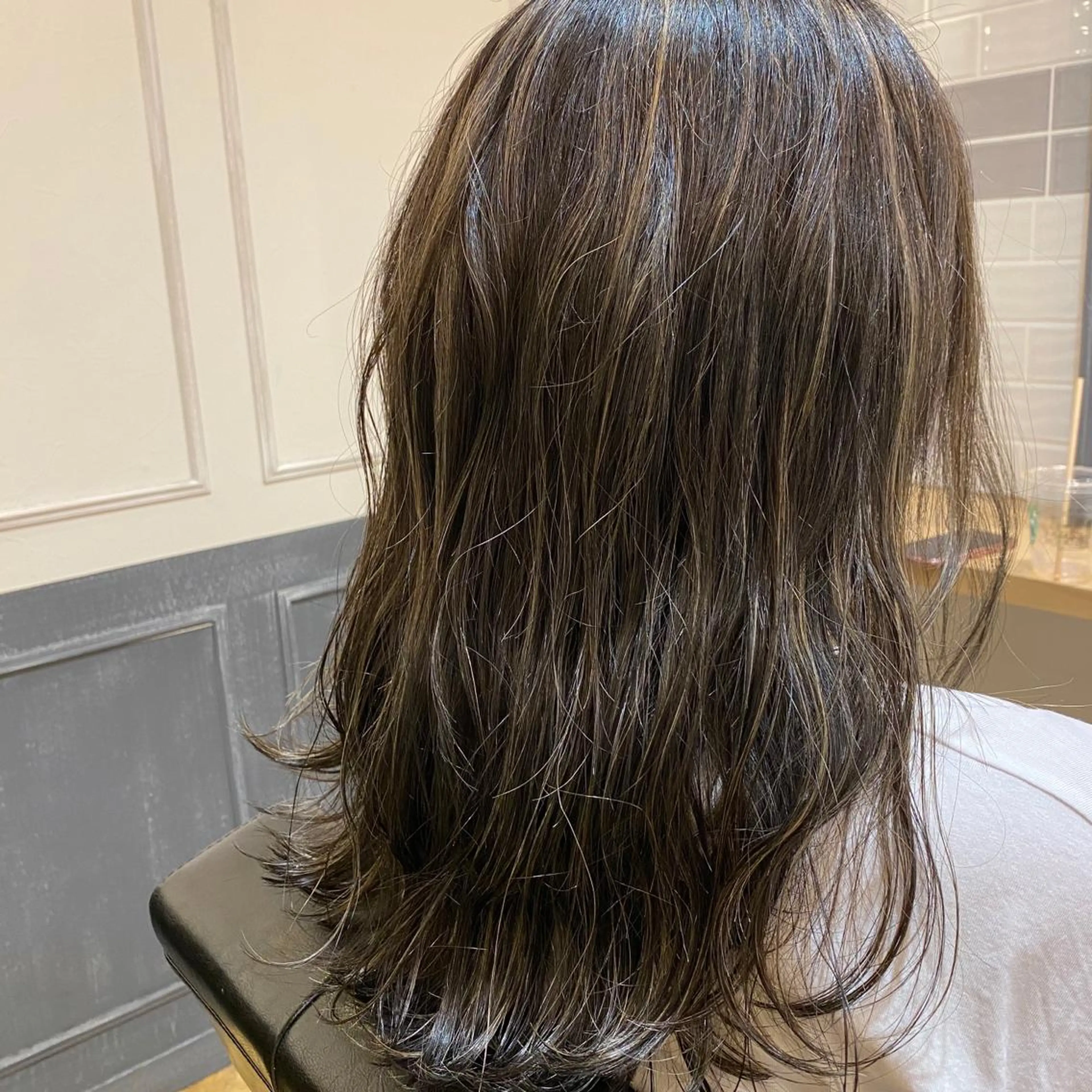 ロング カラー ハイライトカラー ハイライト 艶カラー/韓国顔周り 🎀mamiのヘアスタイル