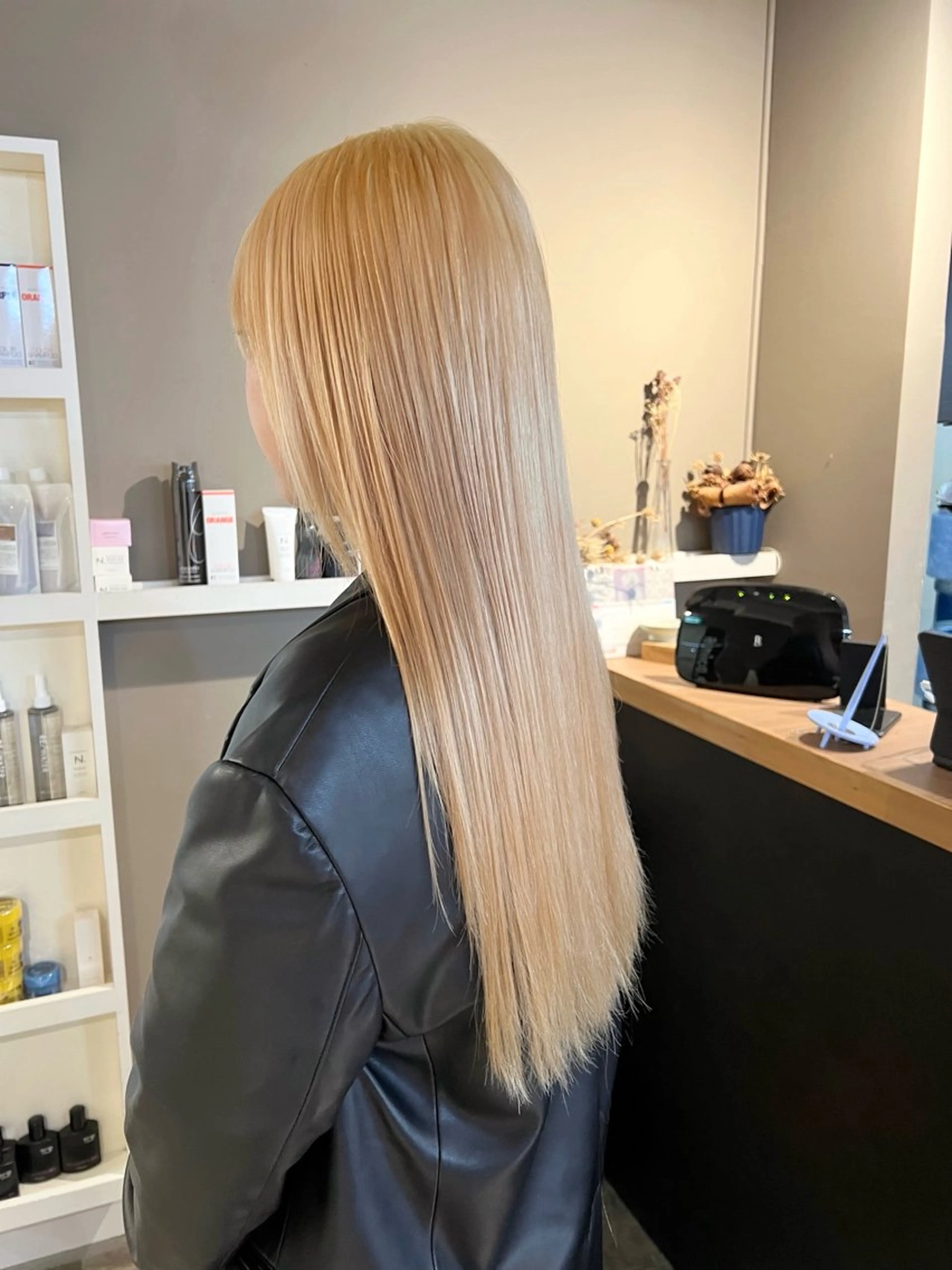 ロング カラー ブロンド daiki 原宿のヘアスタイル