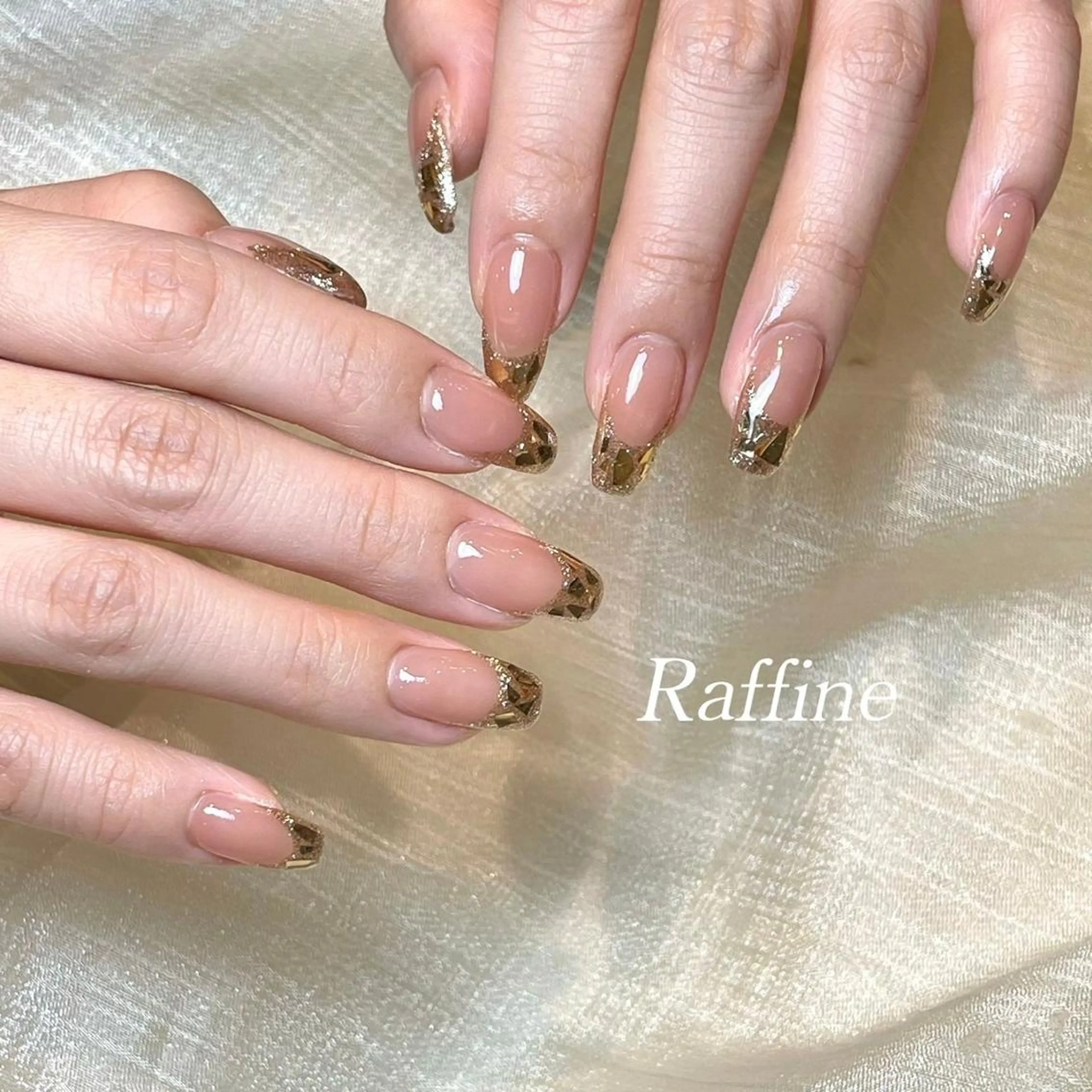 ネイル RAFFINE 月🦋🩵のネイルデザイン