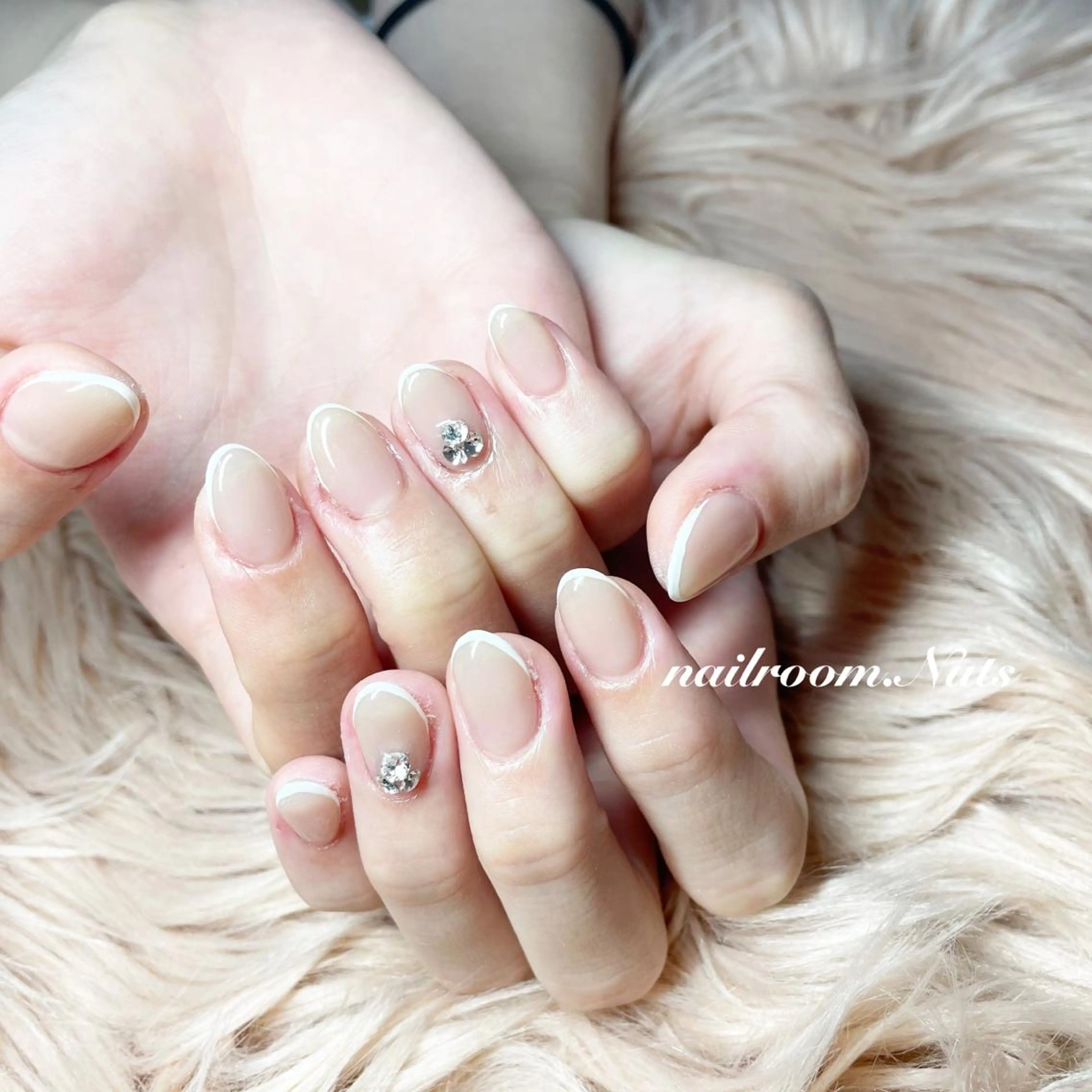 ネイル ハンドネイル nailsalon Nutsのネイルデザイン