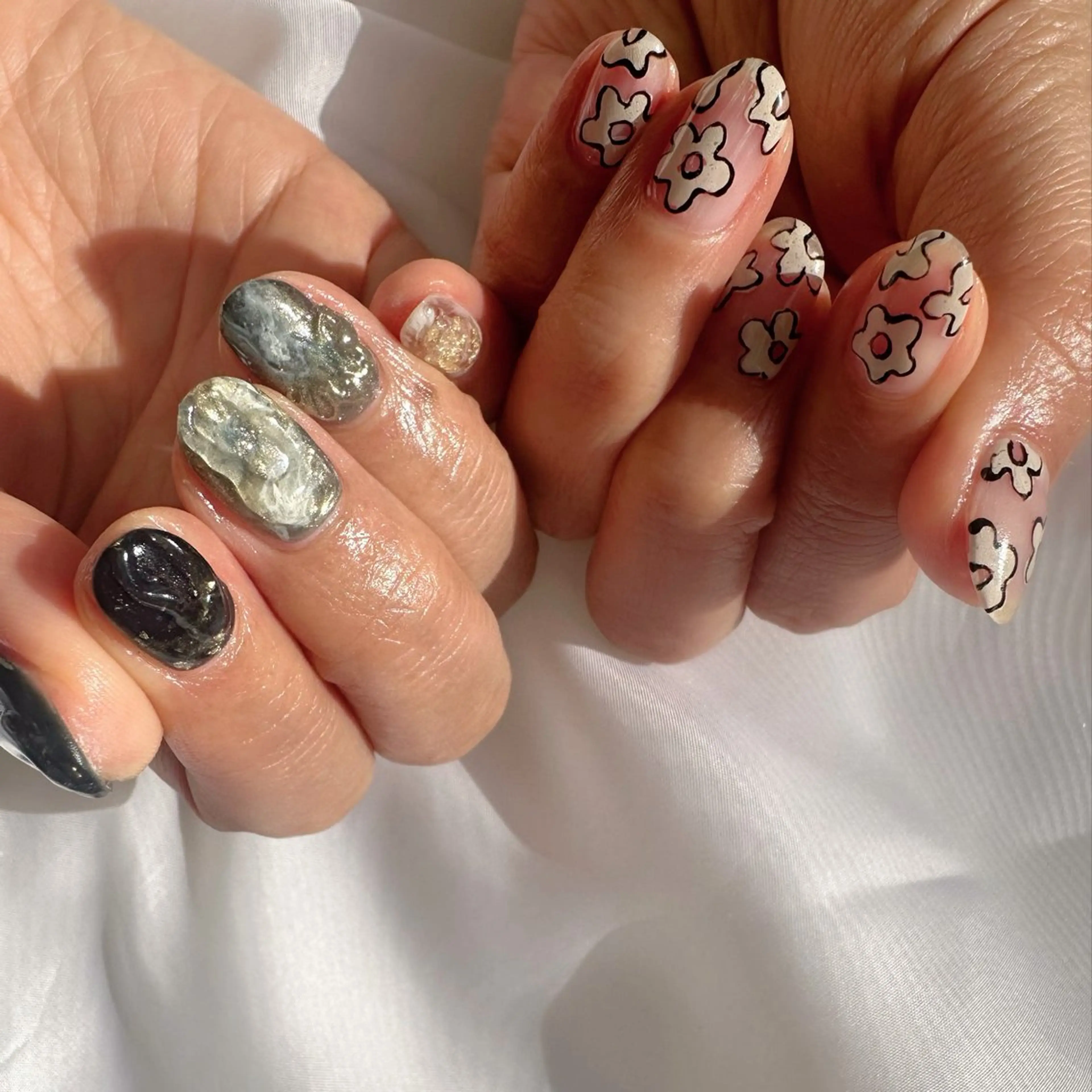 ネイル フラワーネイル 氷ネイル・うるうるネイル 韓国ネイル ミラーネイル ニュアンスネイル 🪞KAPE NAIL 🪞のネイルデザイン