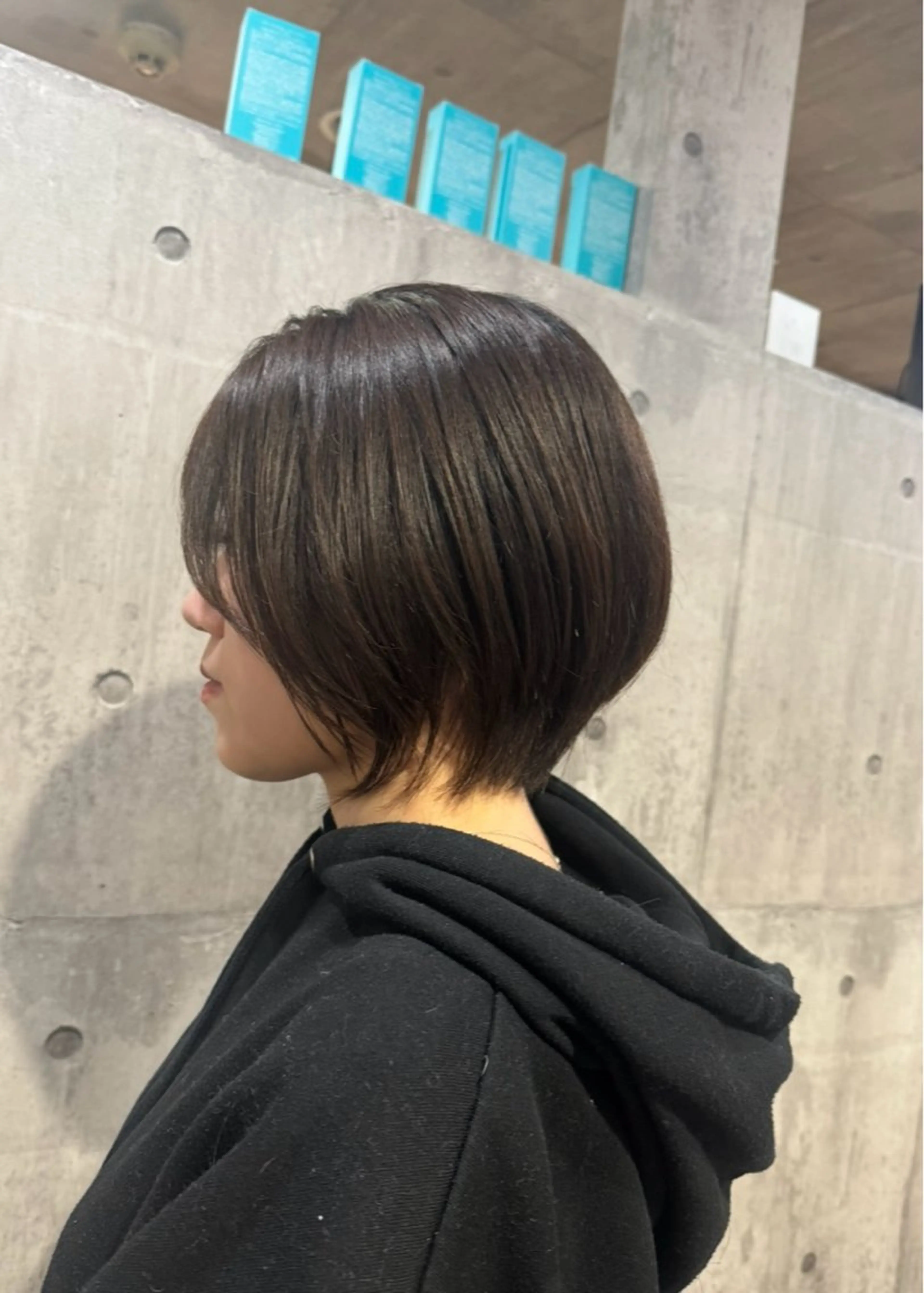 ショート XELVE所属・レイヤーカット特化 💜SARIのヘアスタイル