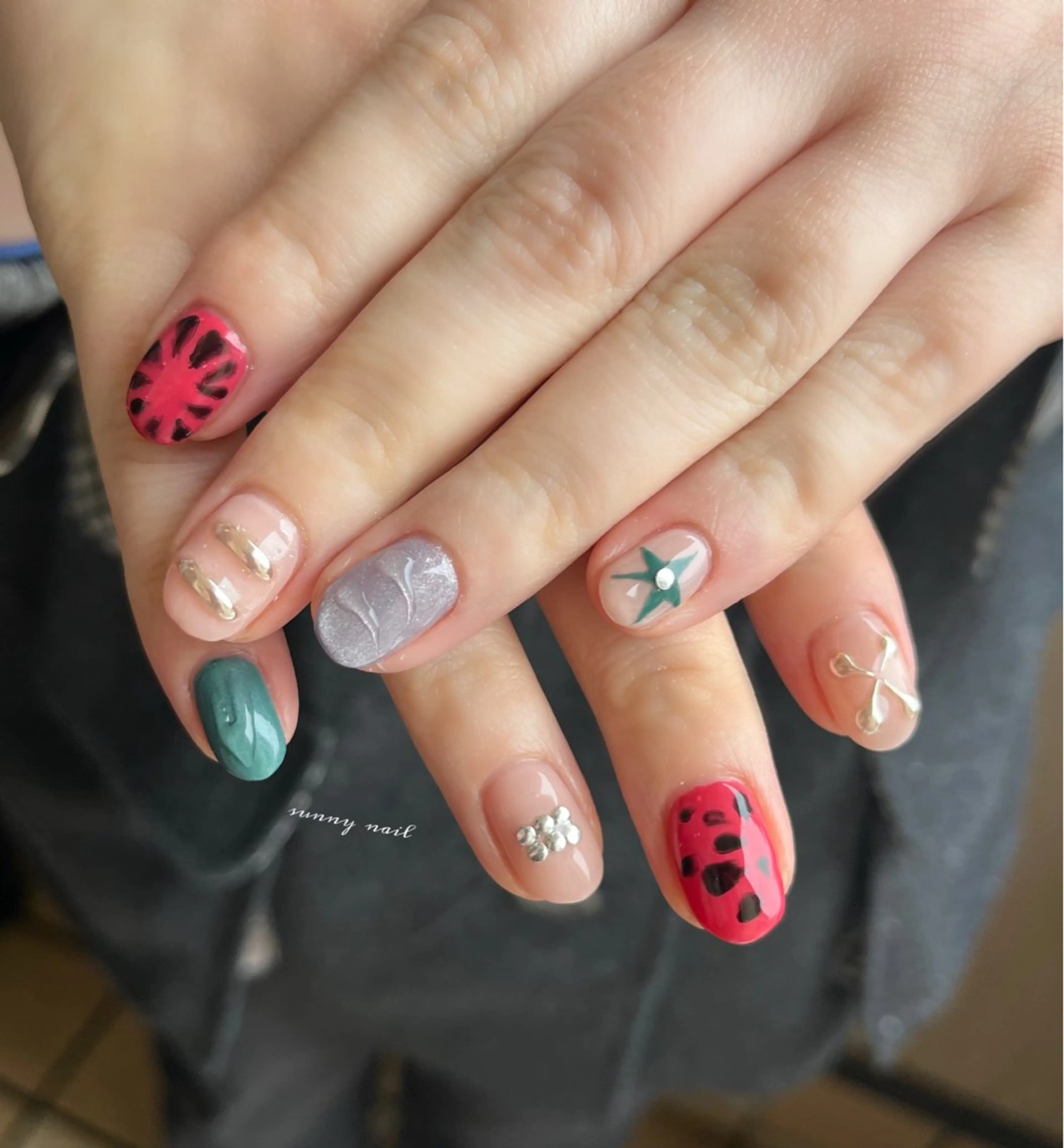 ネイル カジュアル ジェルネイル マグネットネイル ミラーネイル パラジェル sunny nailのネイルデザイン