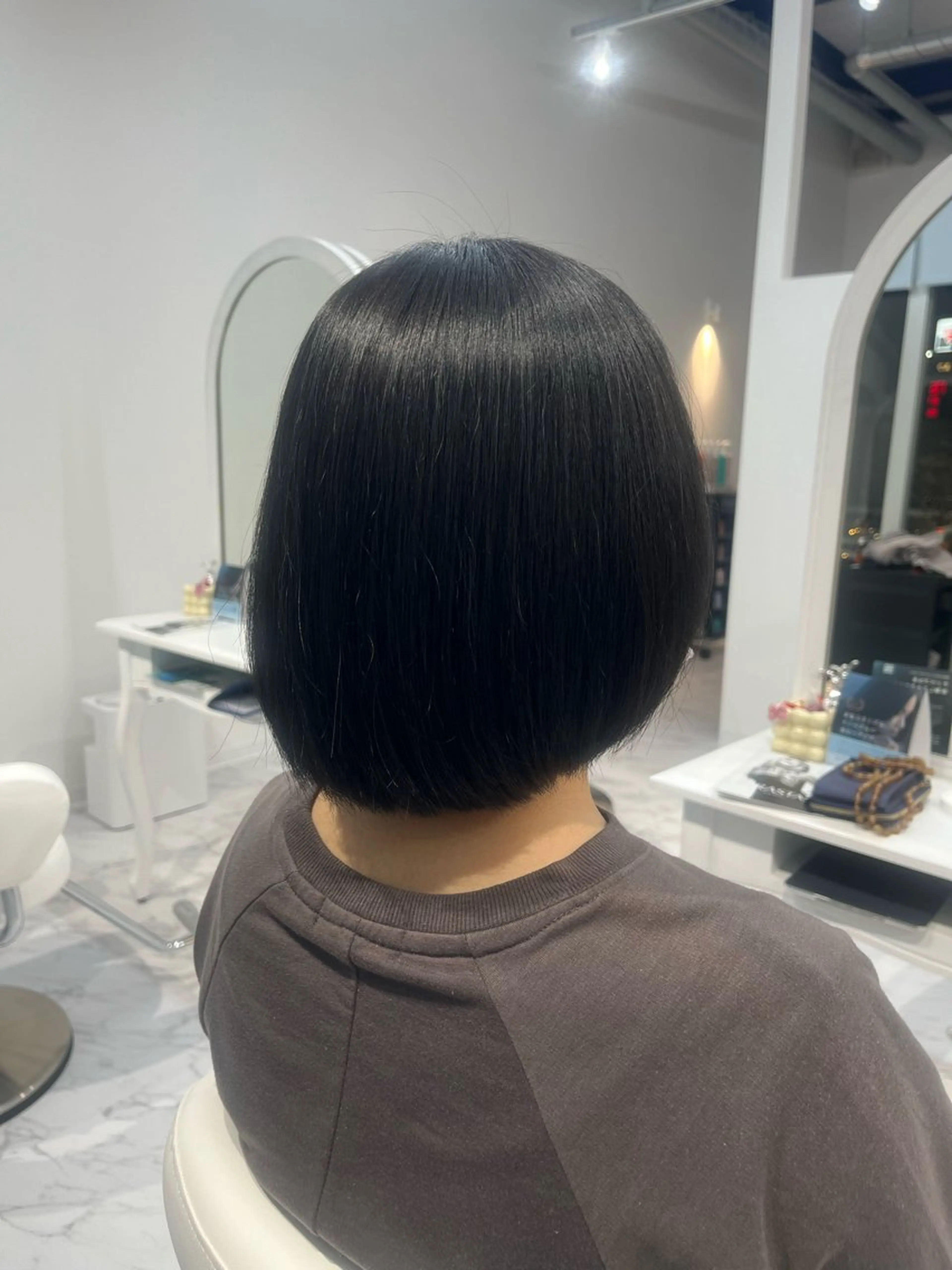 ショート u nagomiのヘアスタイル