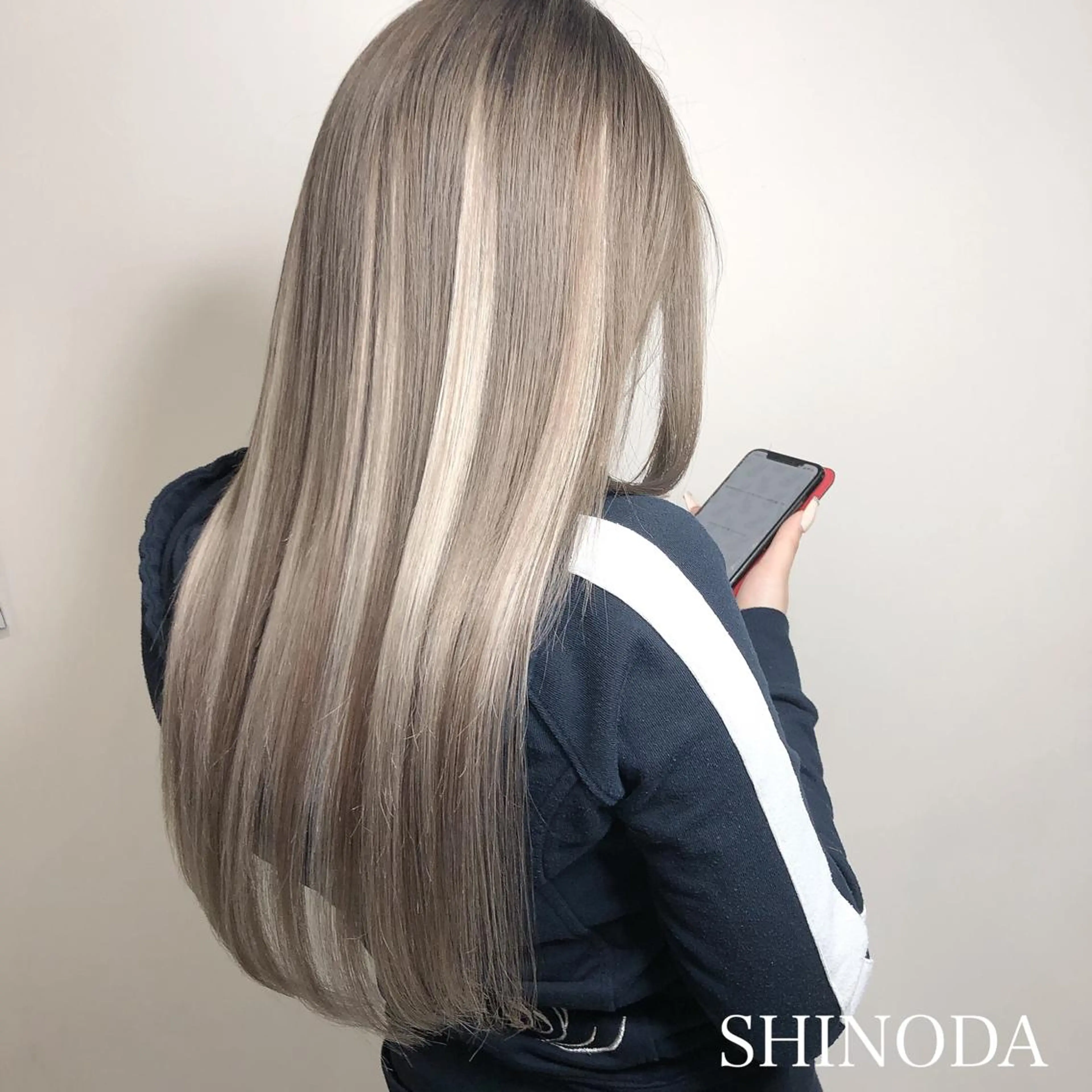 ロング 🦖店長🦖pino #しのだスペシャルのヘアスタイル