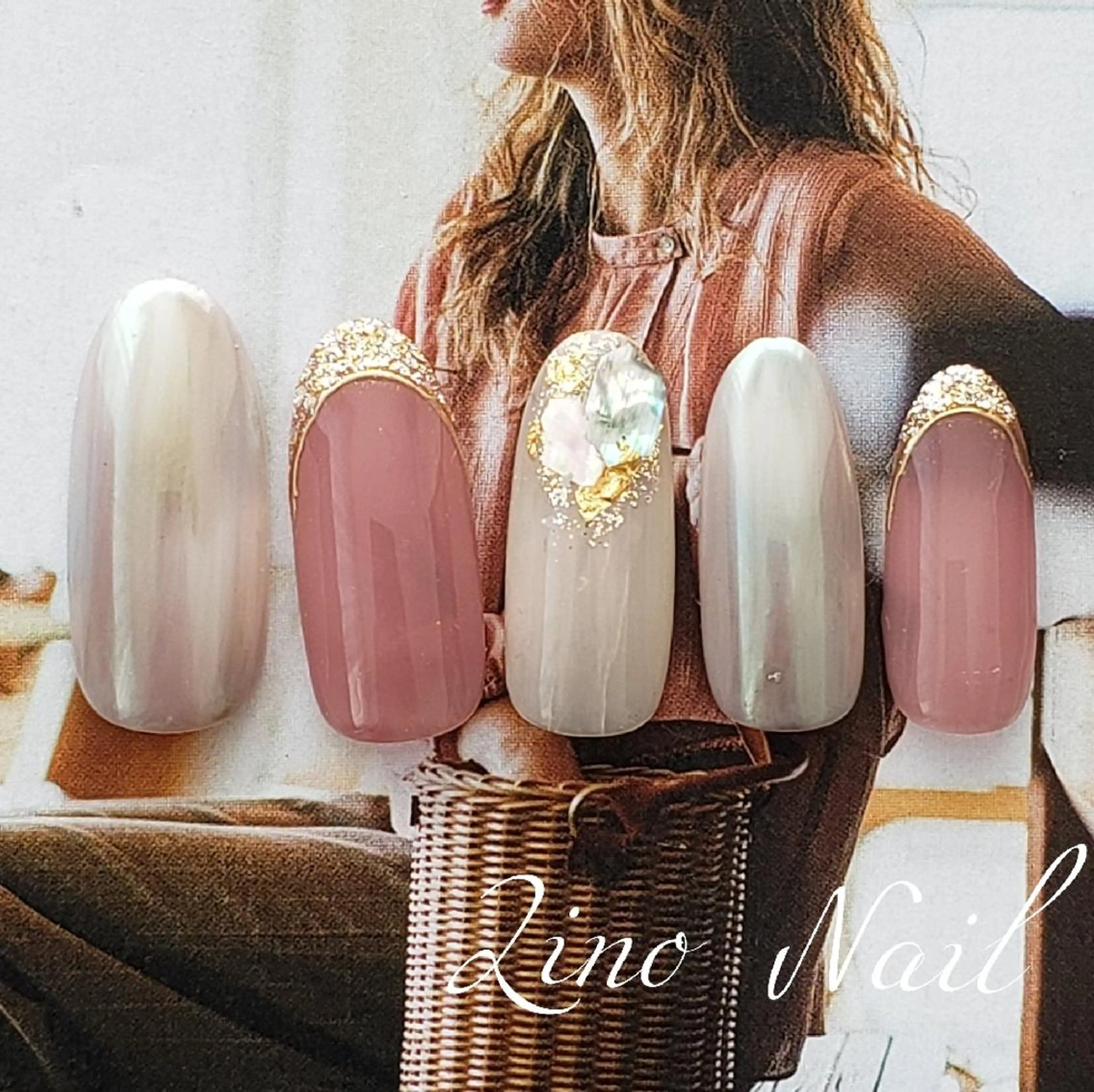 ネイル オーロラネイル カジュアル フレンチネイル ジェルネイル キラキラネイル ハンドネイル Lino Nailのネイルデザイン