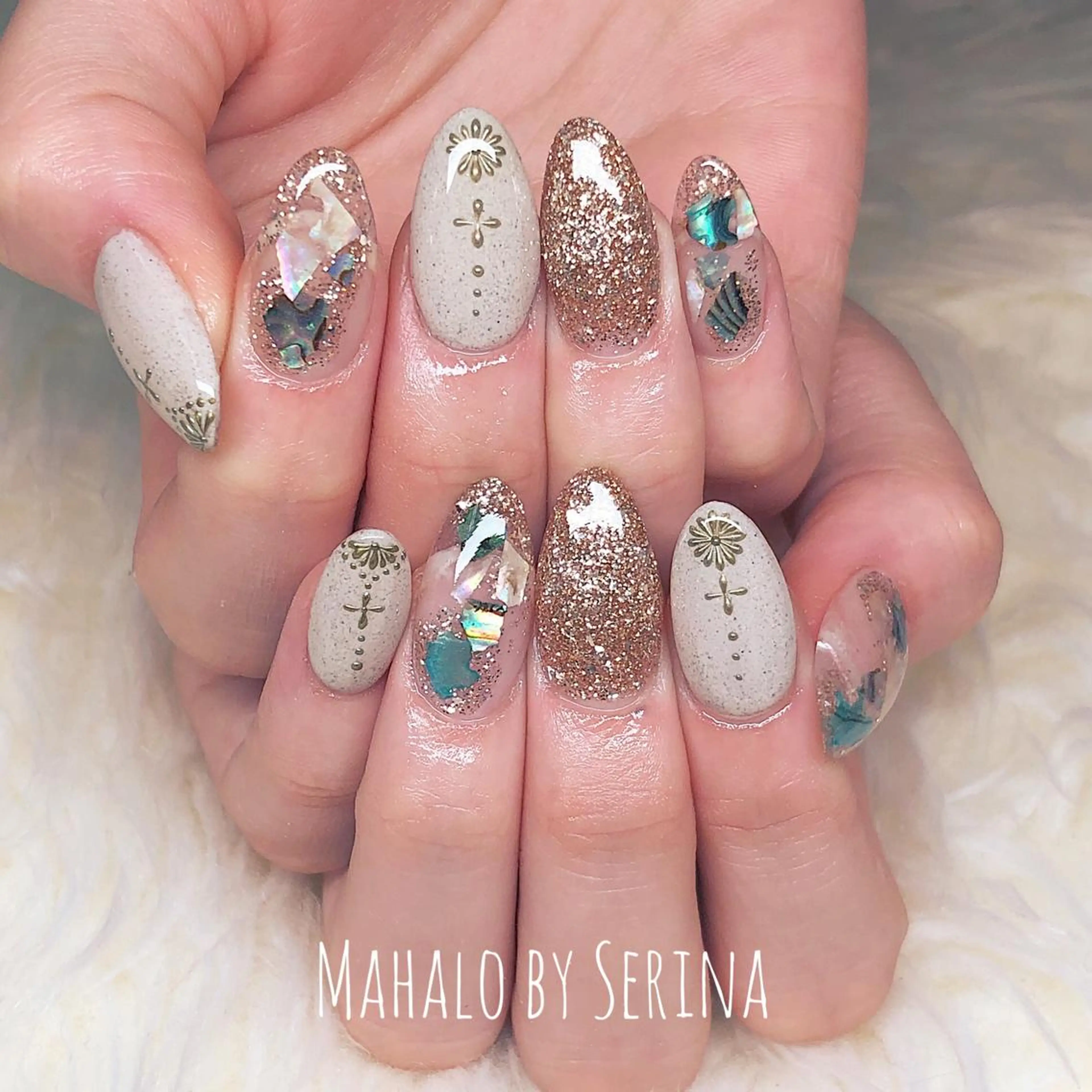 ミディアム カラー ネイル ハンドネイル SUNNY BAE. SERINAのネイルデザイン