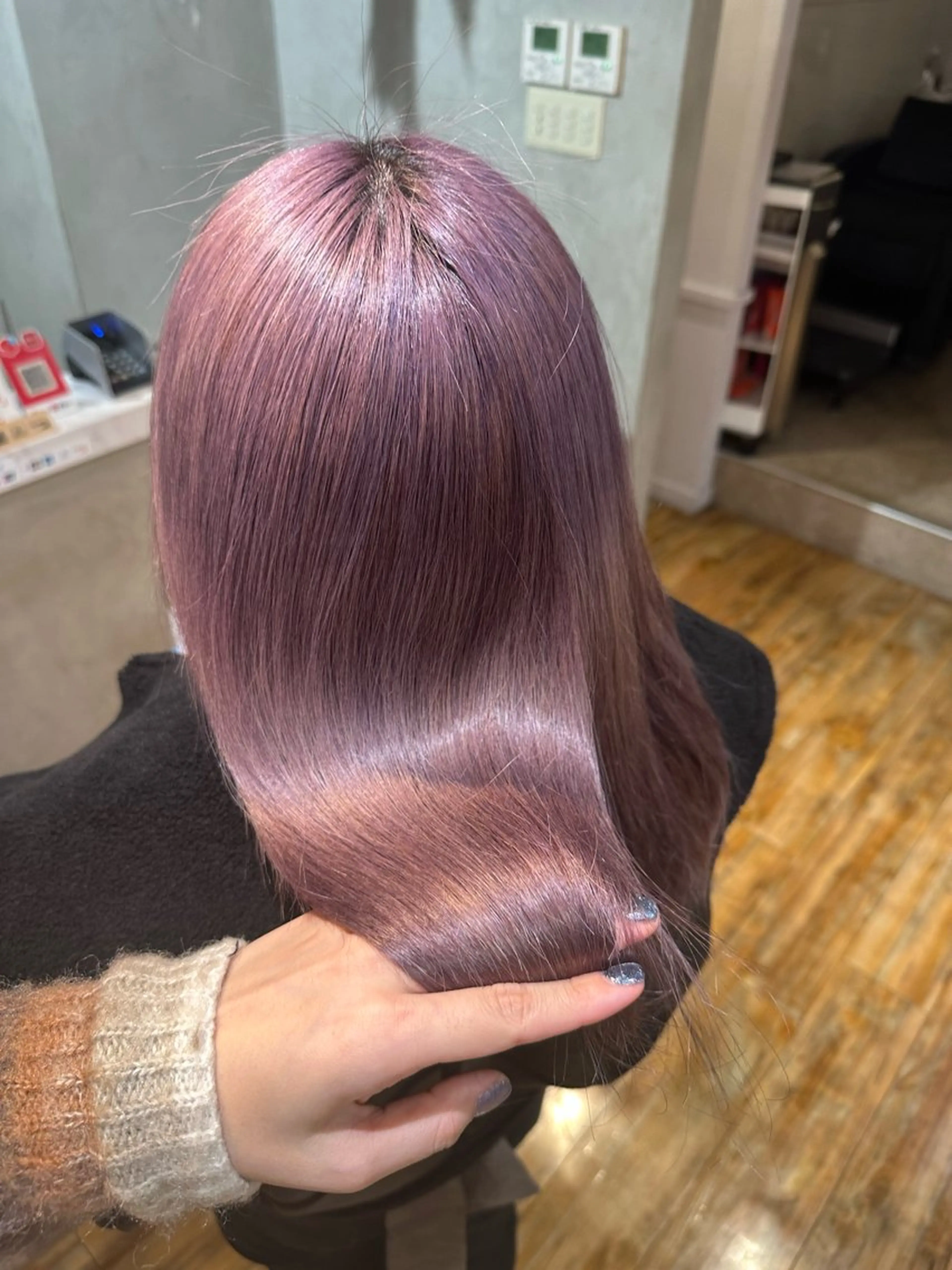 カラー ヘアカラー akane .のヘアスタイル