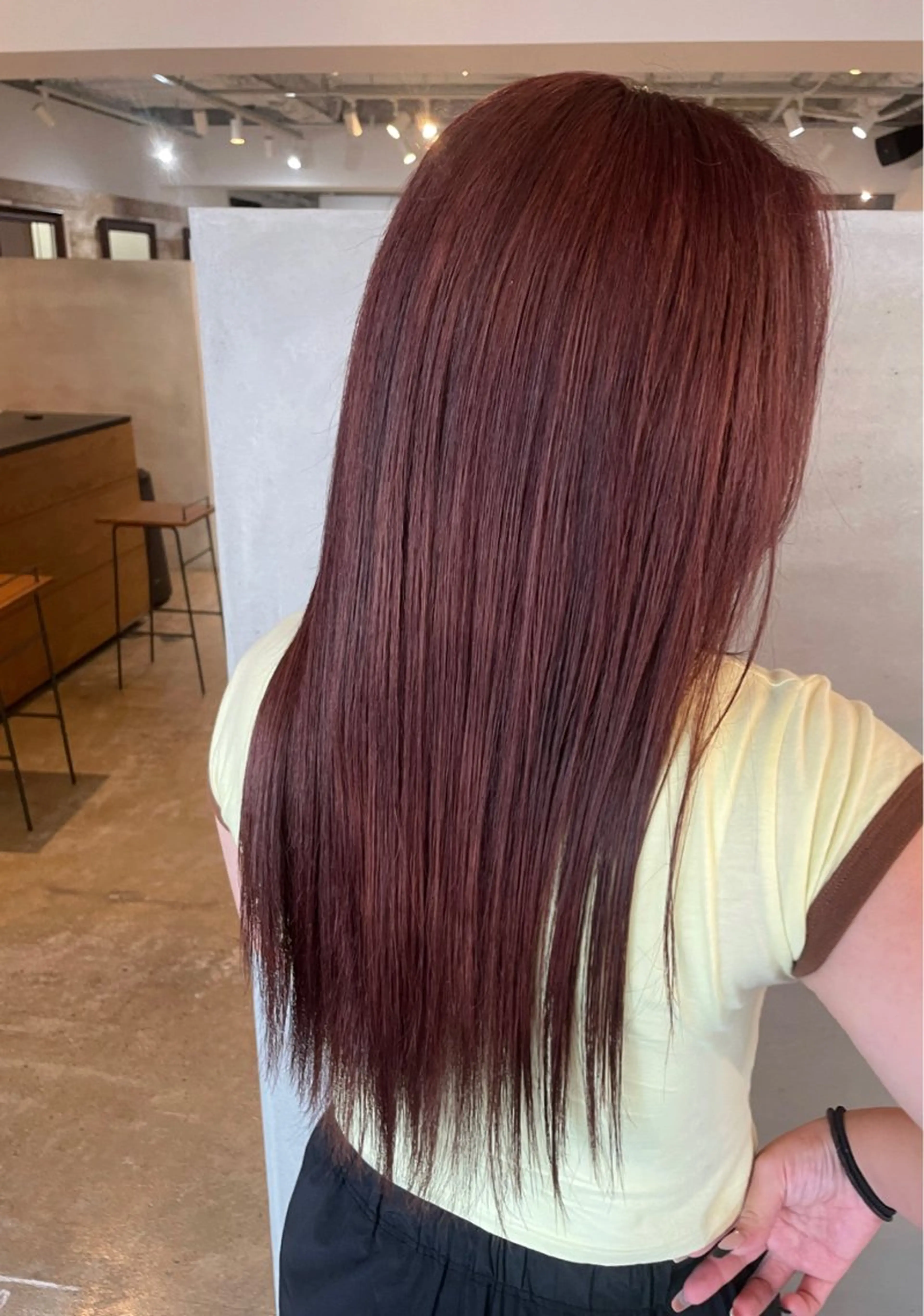 カラー ブリーチ レッドカラー 宮原 愛果のヘアスタイル