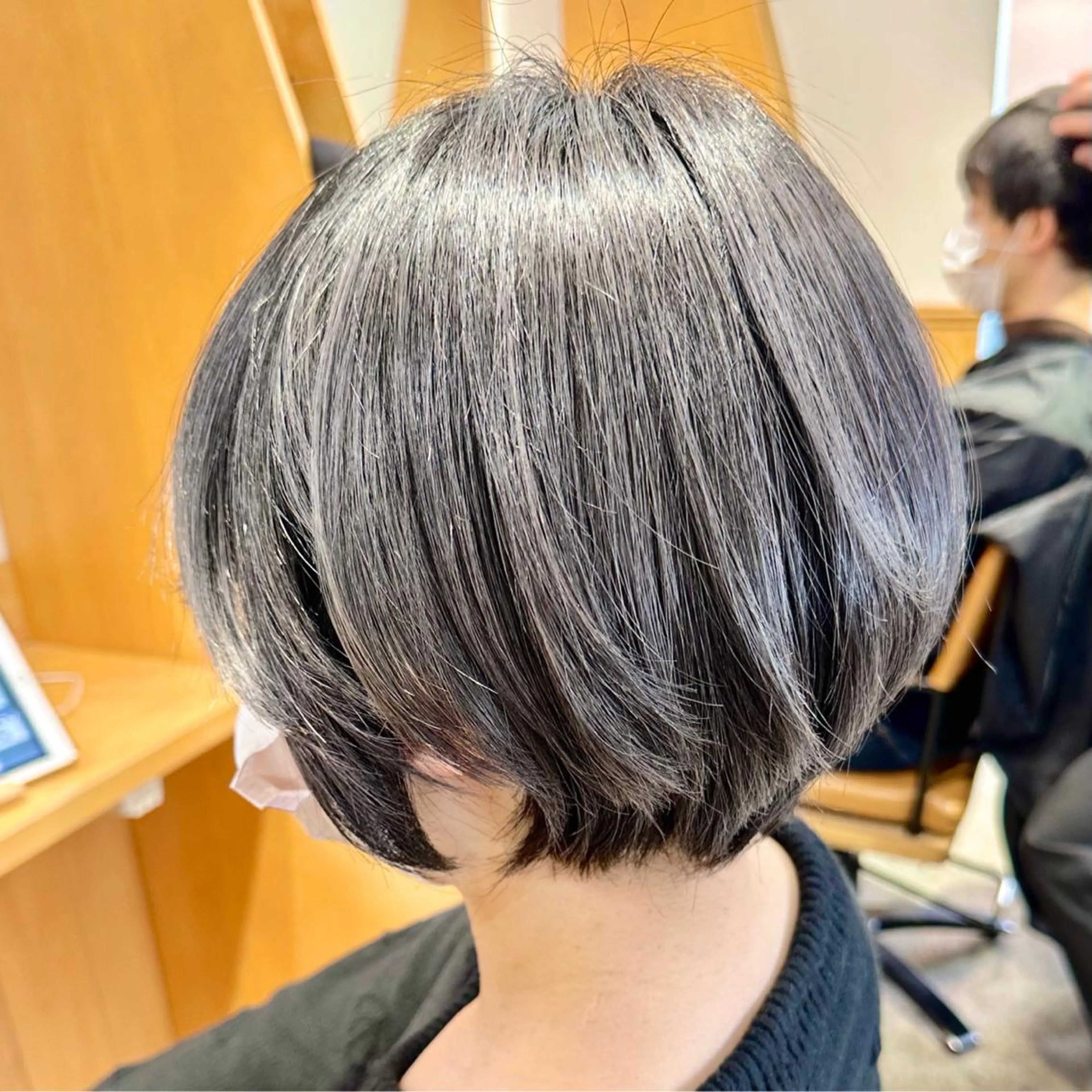 ショート ヘアカラー トリートメント 🌈神バズり 100%色🌈のヘアスタイル