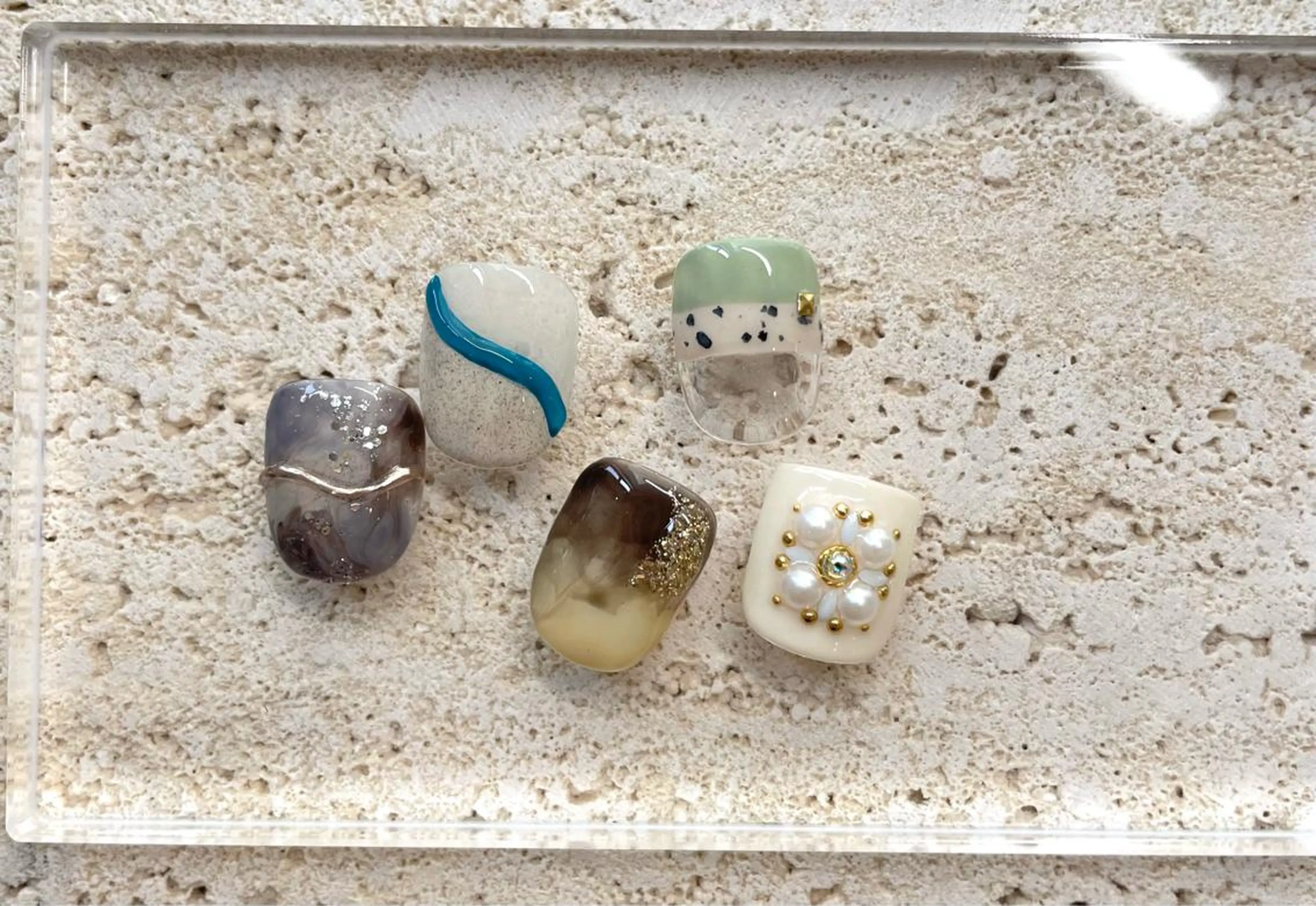 ネイル フットネイル フットネイル Shimmer Nail所属・Shimmer Nail⋆*✩のネイルデザイン