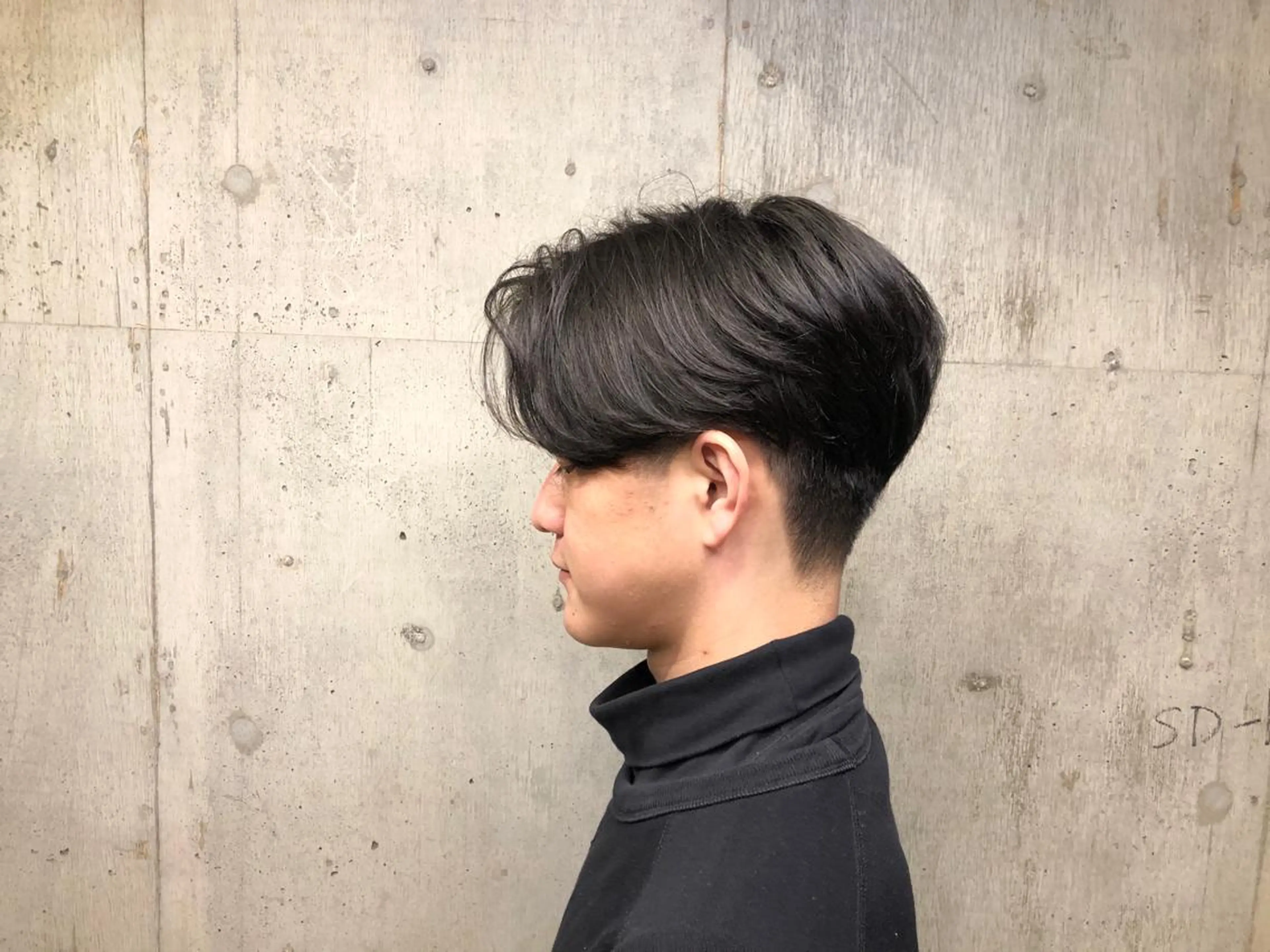 メンズ センターパート カット STRINGS 下北沢所属・【メンズ特化】 金子諒磨のヘアスタイル