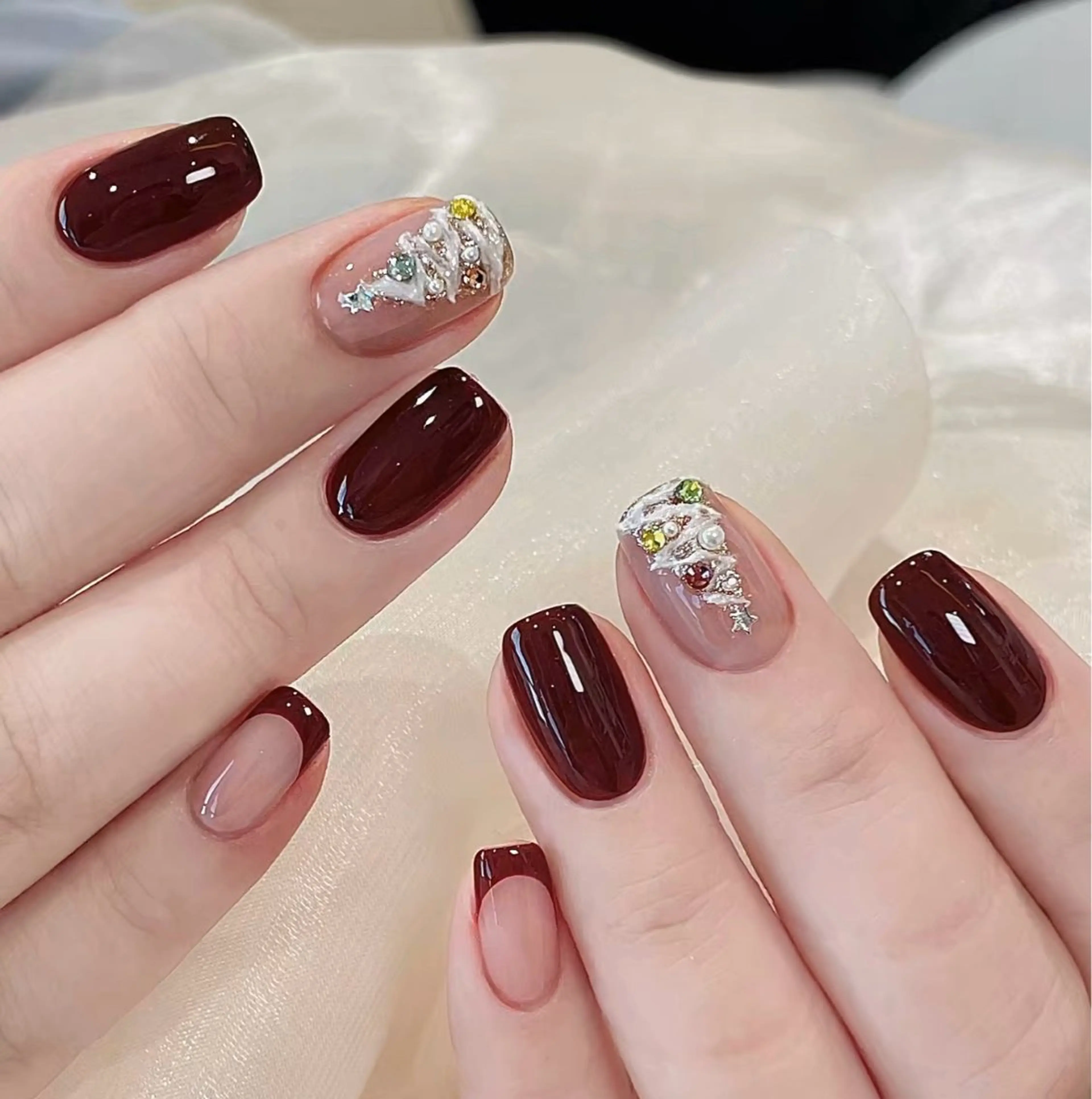 ネイル シンプルネイル 冬ネイル クリスマス ハンドネイル Mirpop nailのネイルデザイン