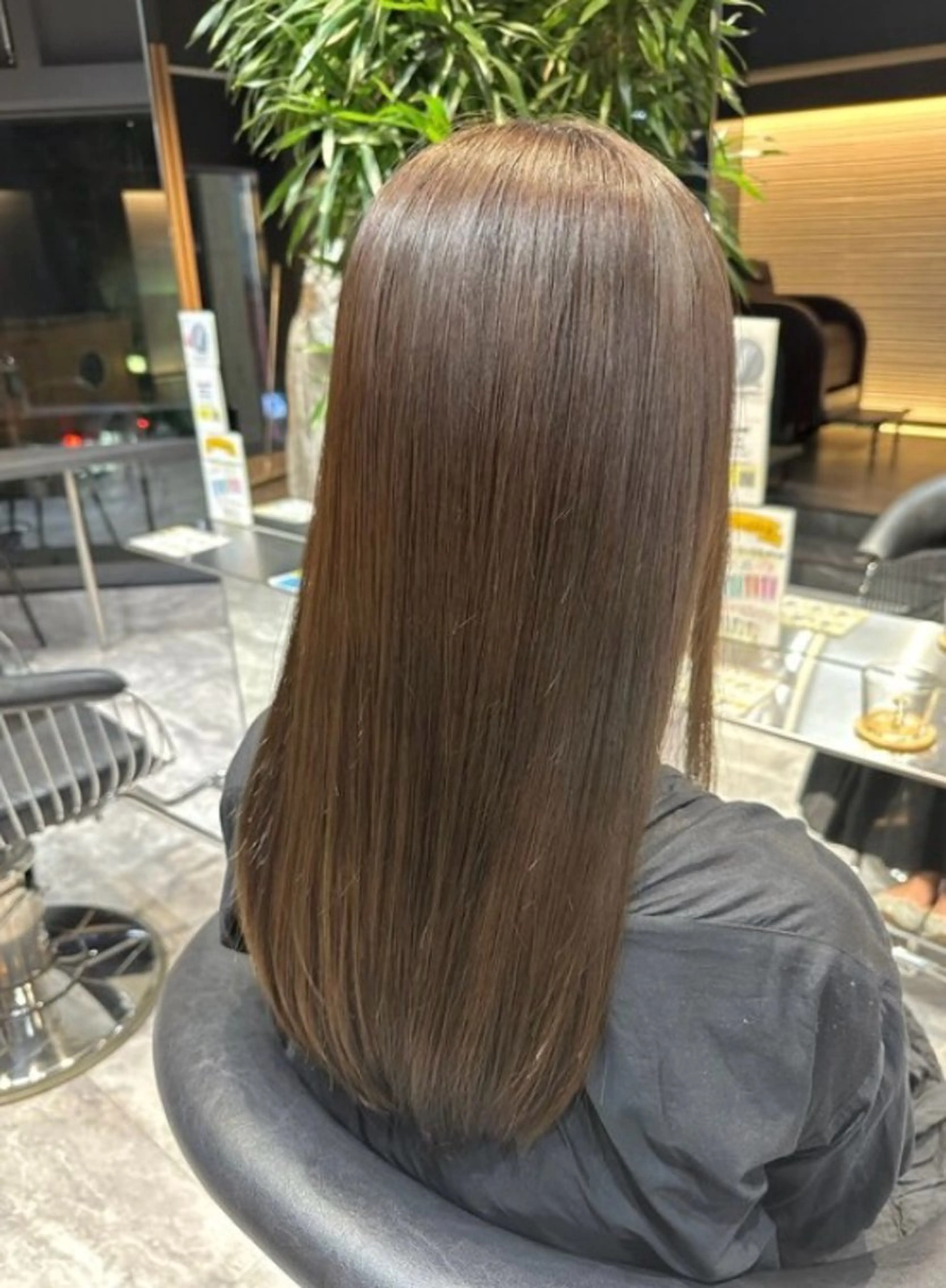 ロング 髪質改善 縮毛矯正 トリートメント 酸熱トリートメント ヘアカラー 縮毛矯正 トリートメント 美髪矯正/酸性ストレ ート/艶カラー/堅田のヘアスタイル