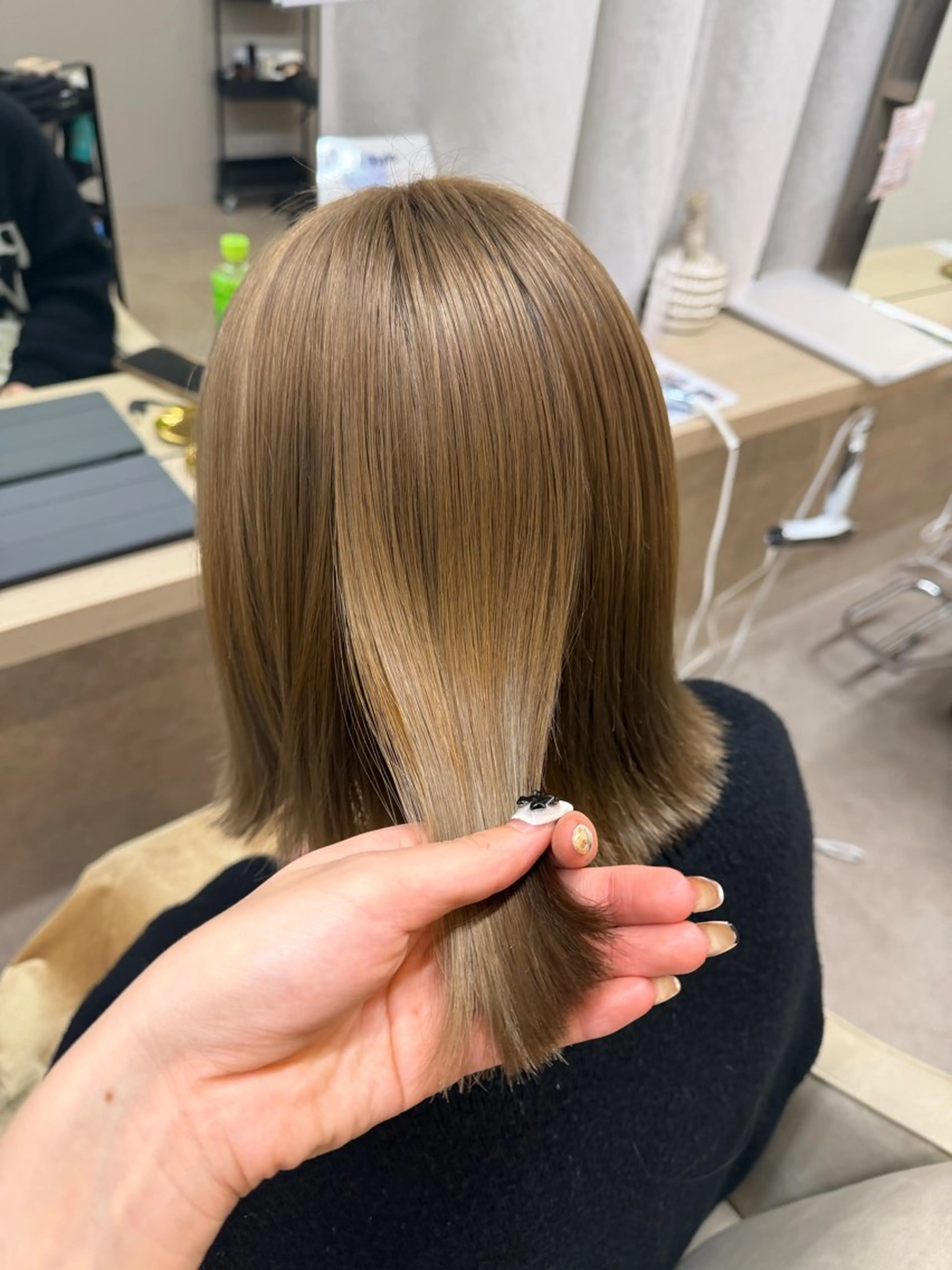 カラー りん/ハイトーン💖 🌈髪質改善✨️浜松のヘアスタイル