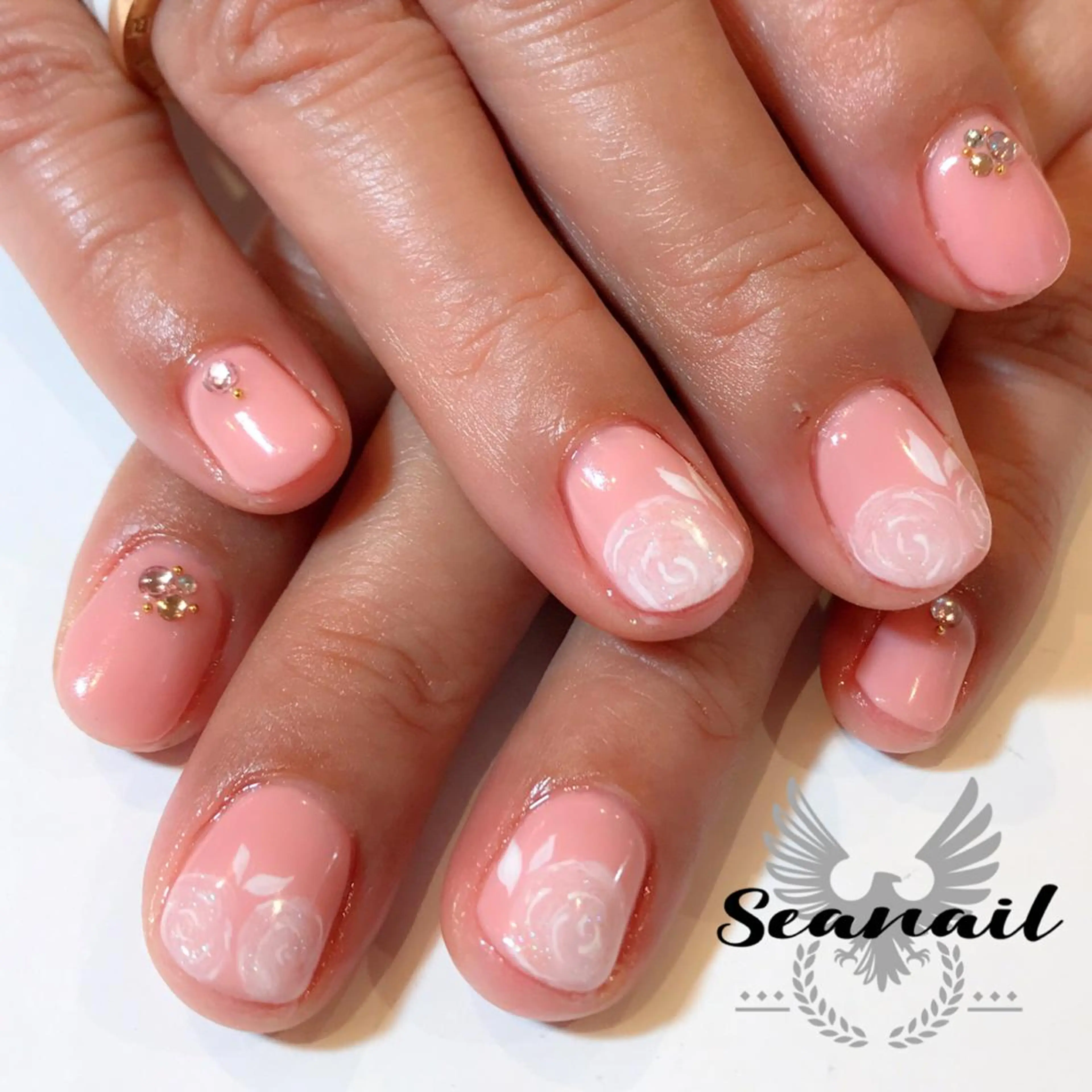 ネイル 小尾 栞のネイルデザイン