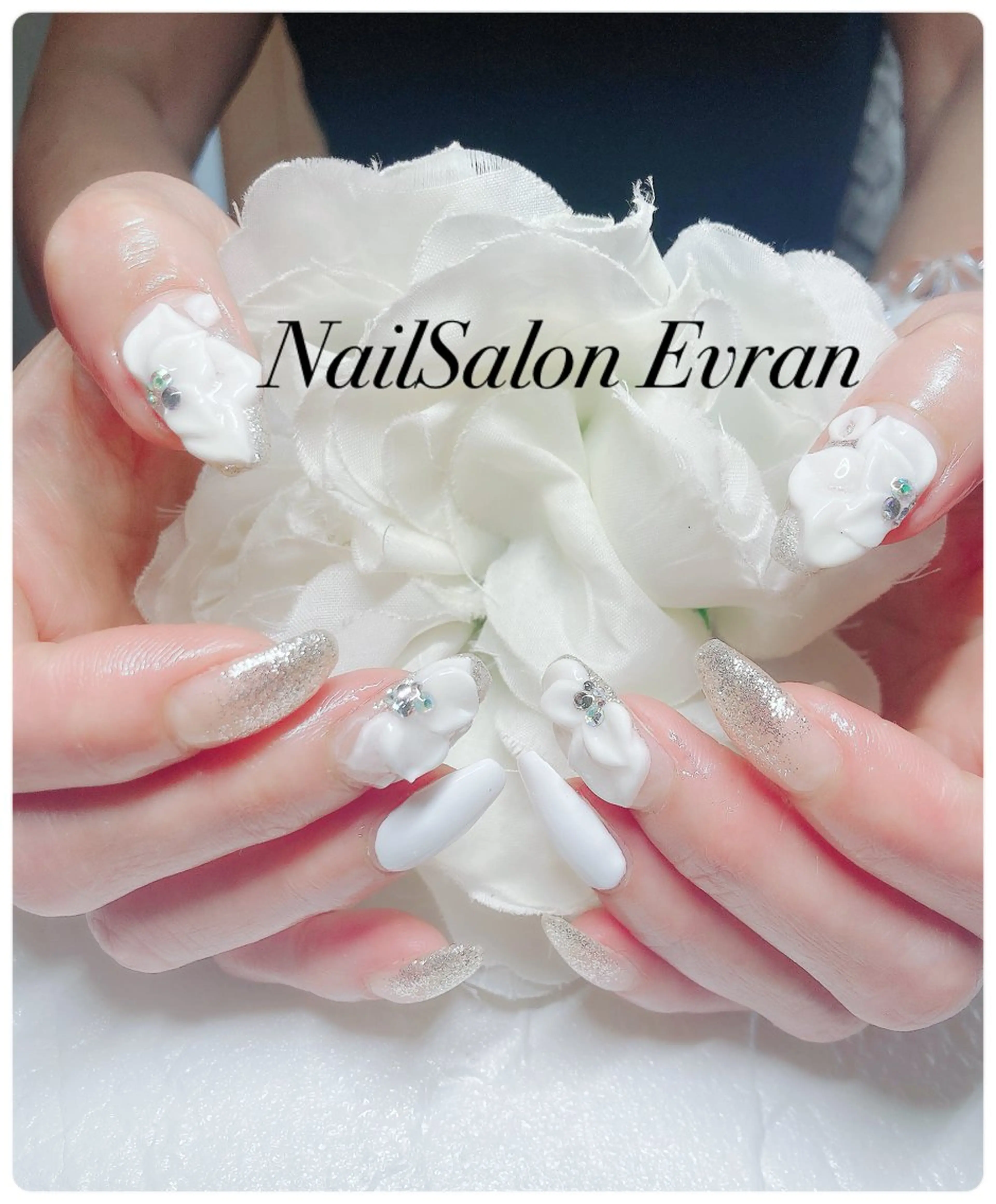 ネイル アートネイル フレンチネイル マグネットネイル 持ち込み ニュアンスネイル Nail salon Evranのネイルデザイン