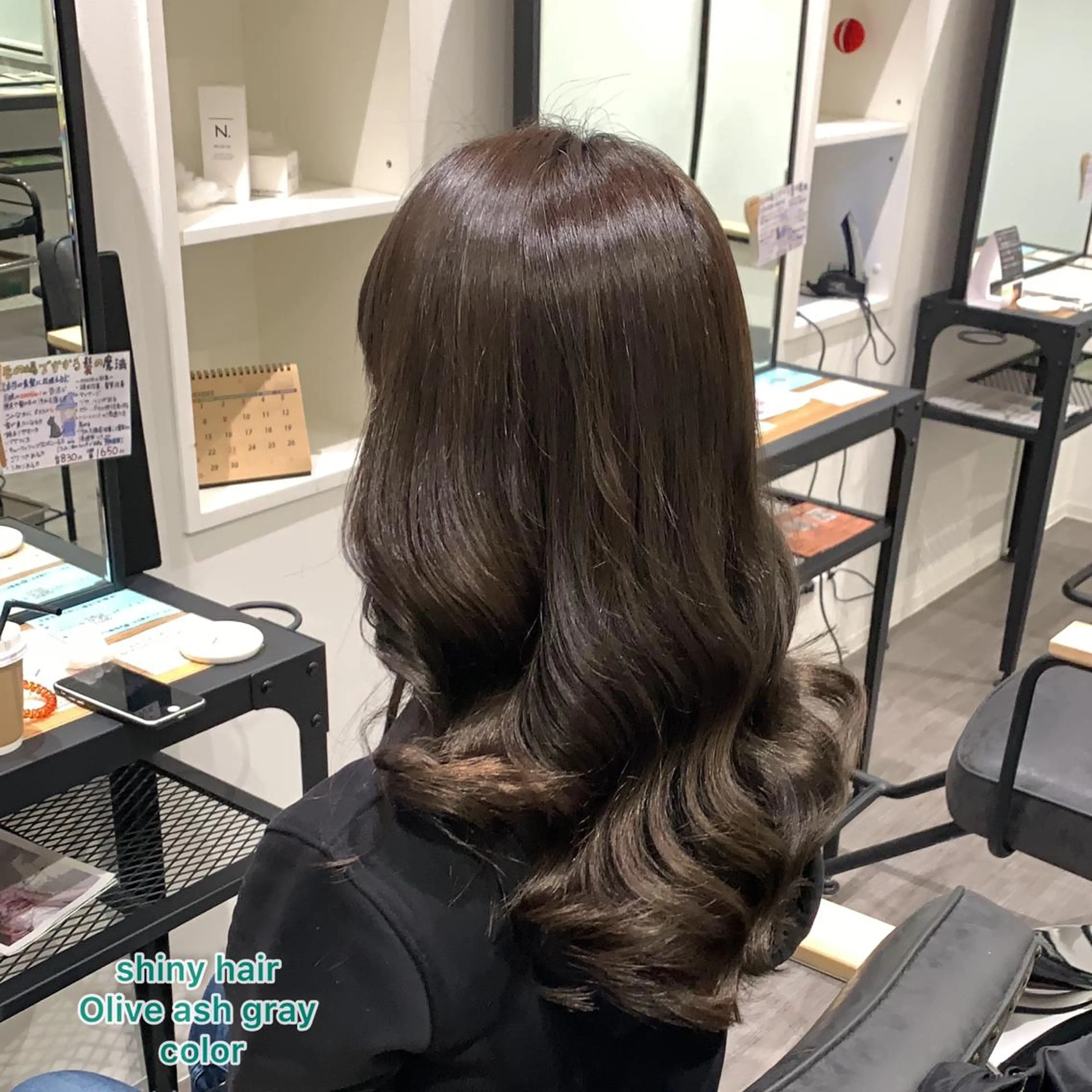 セミロング カラー 艶髪レイヤー上田 紗也🇰🇷💗のヘアスタイル